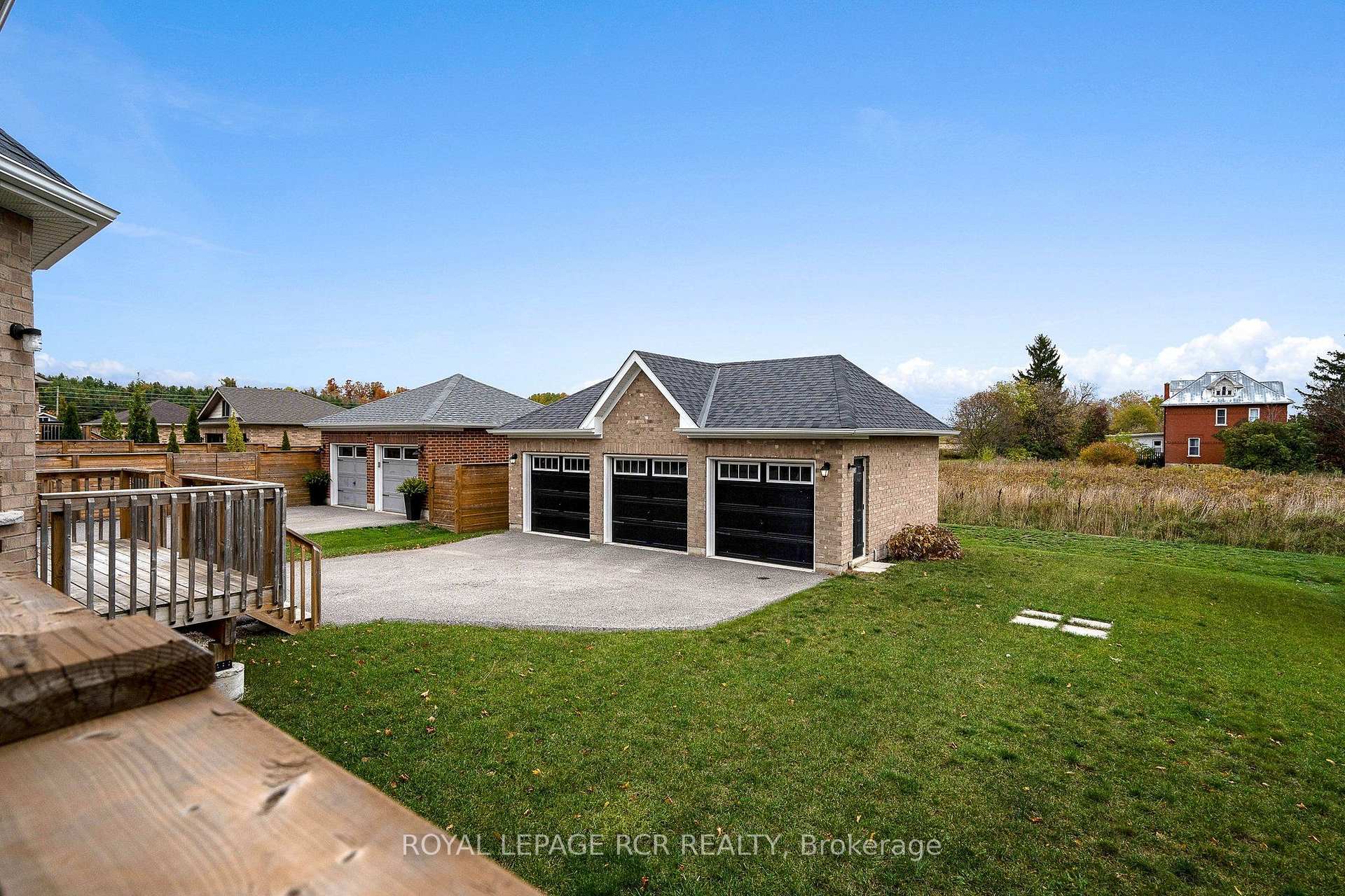 Photo 10 of 213 Mary Street, Clearview, Creemore — HOMEH