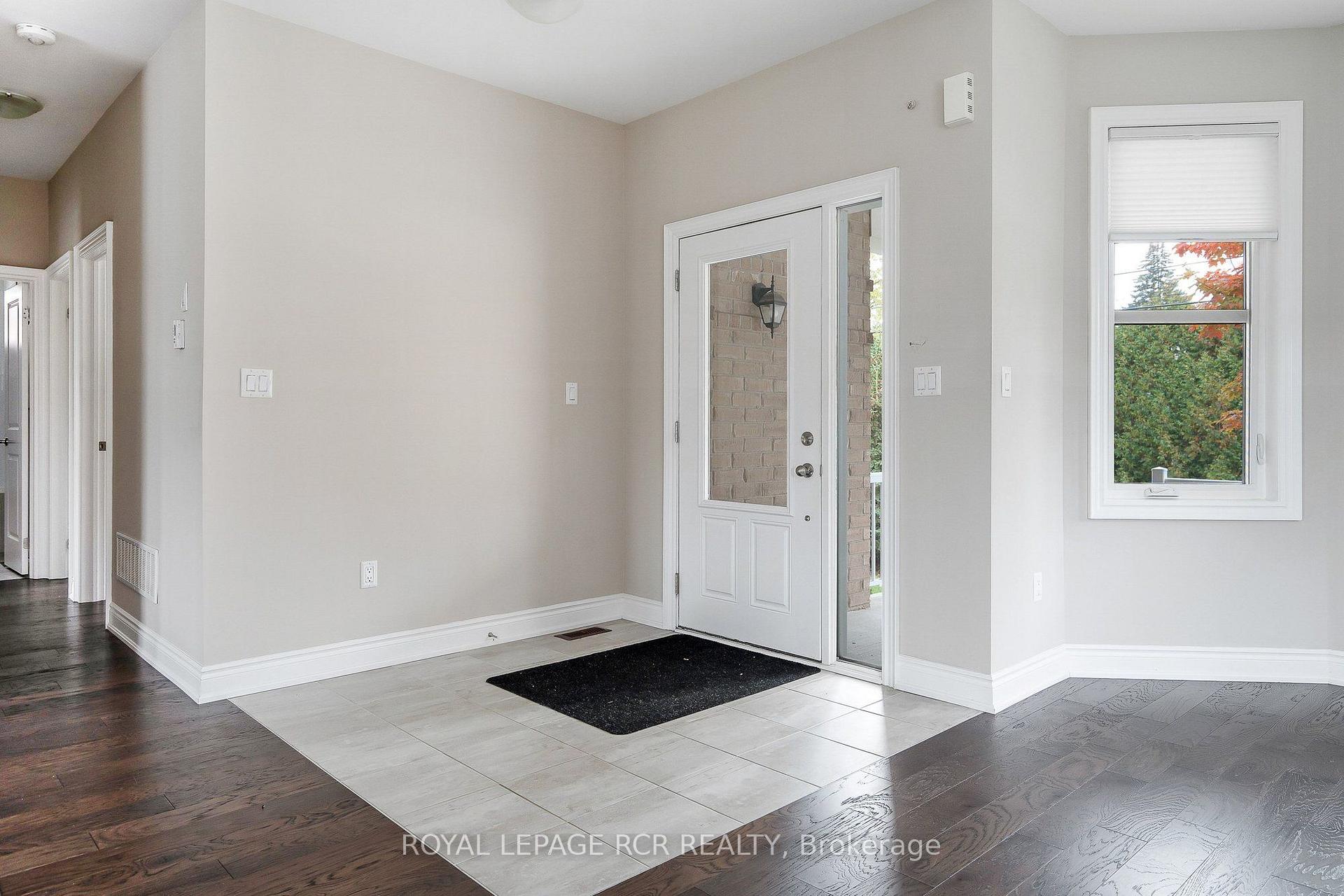 Photo 11 of 213 Mary Street, Clearview, Creemore — HOMEH
