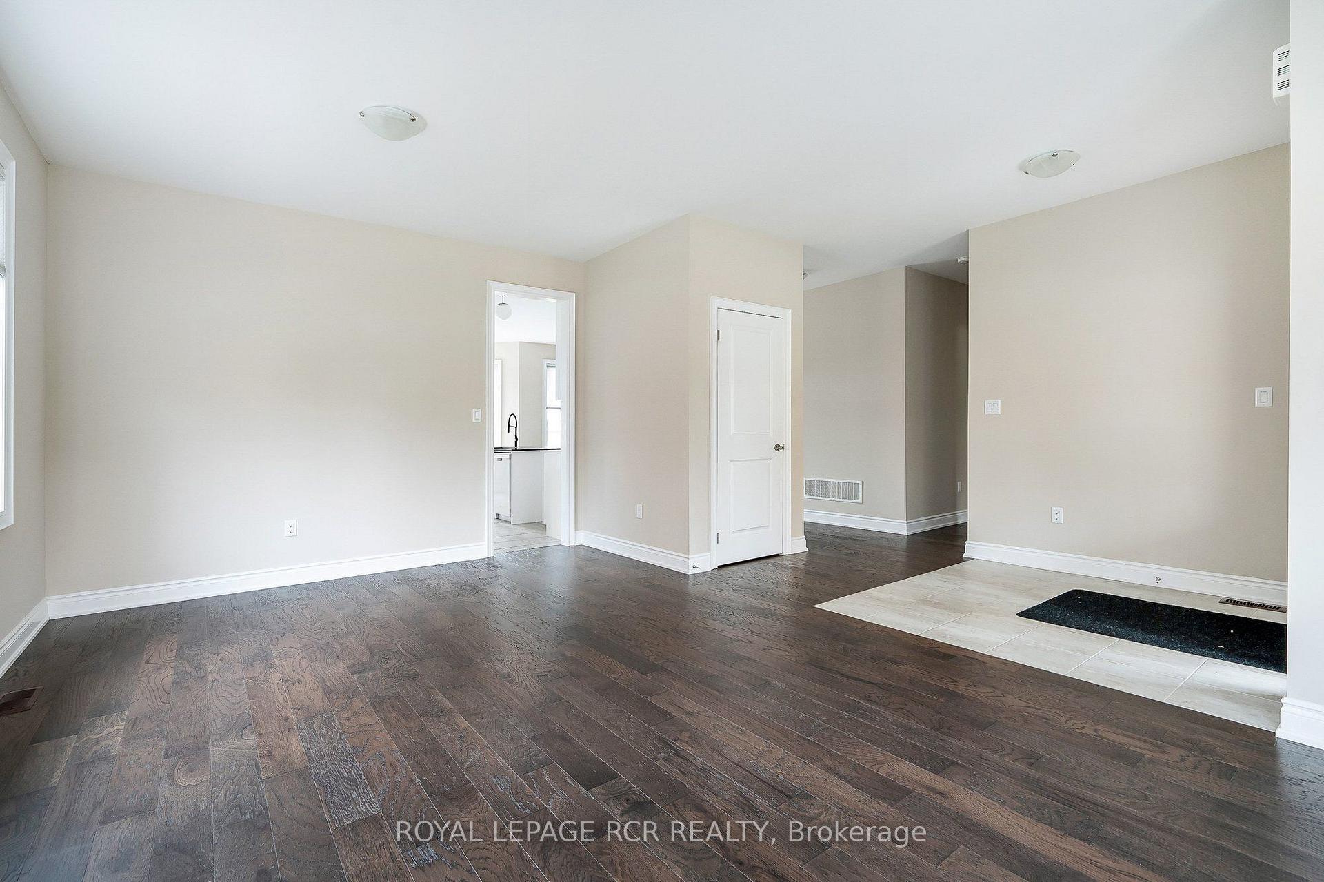 Photo 14 of 213 Mary Street, Clearview, Creemore — HOMEH