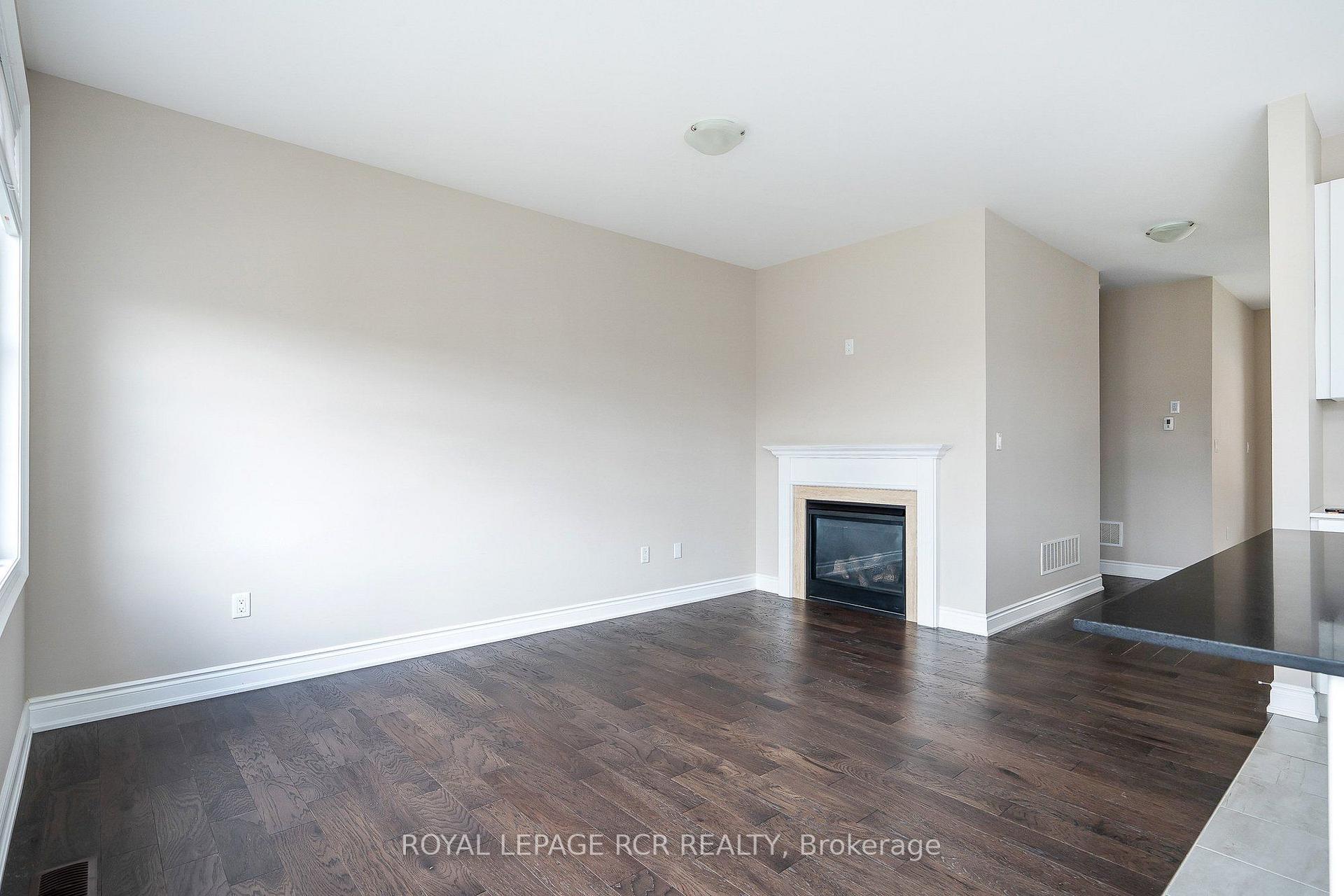 Photo 18 of 213 Mary Street, Clearview, Creemore — HOMEH