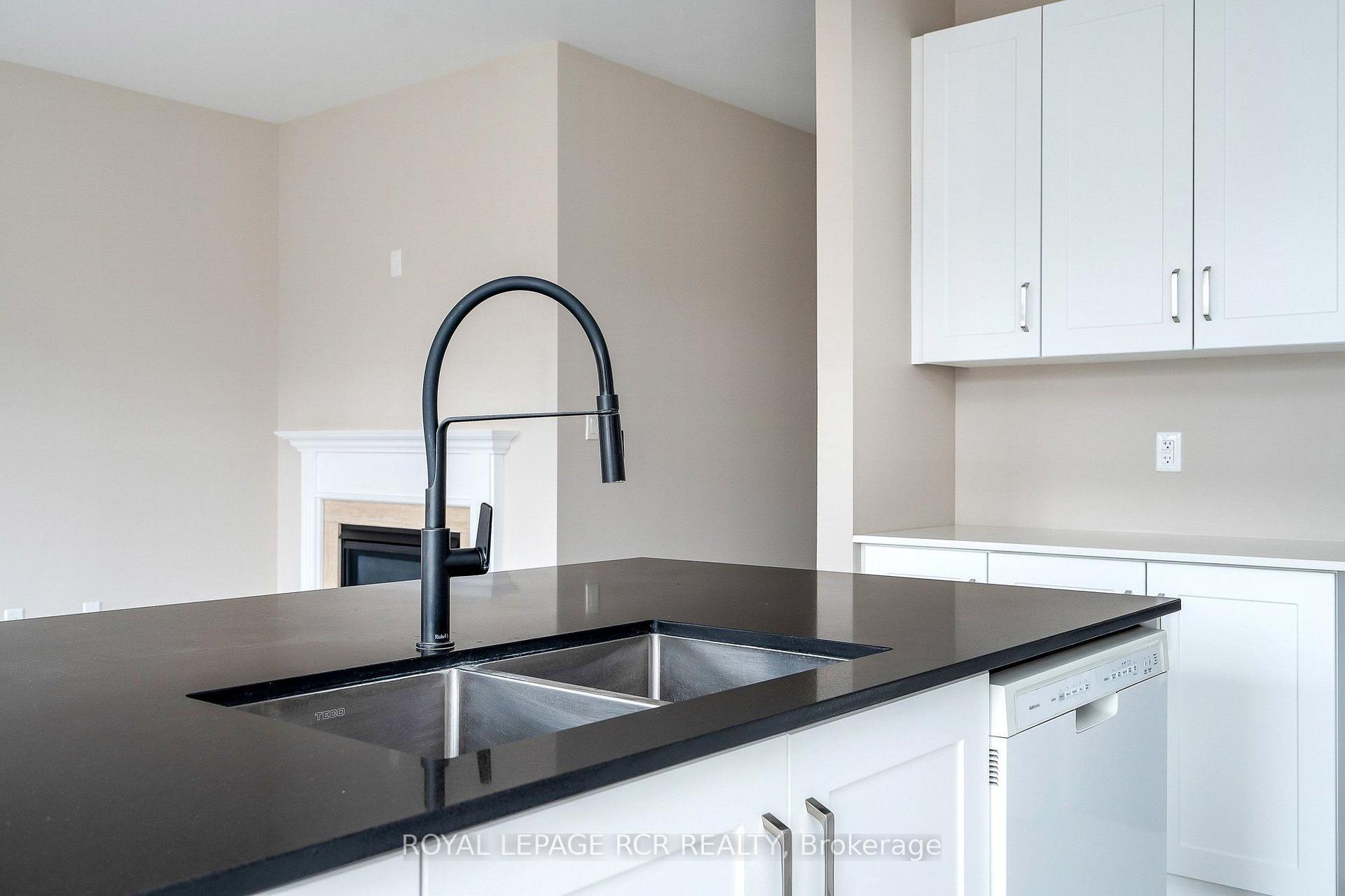 Photo 25 of 213 Mary Street, Clearview, Creemore — HOMEH