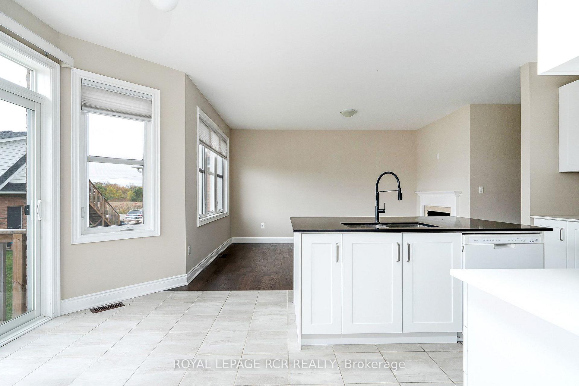 Photo 29 of 213 Mary Street, Clearview, Creemore — HOMEH