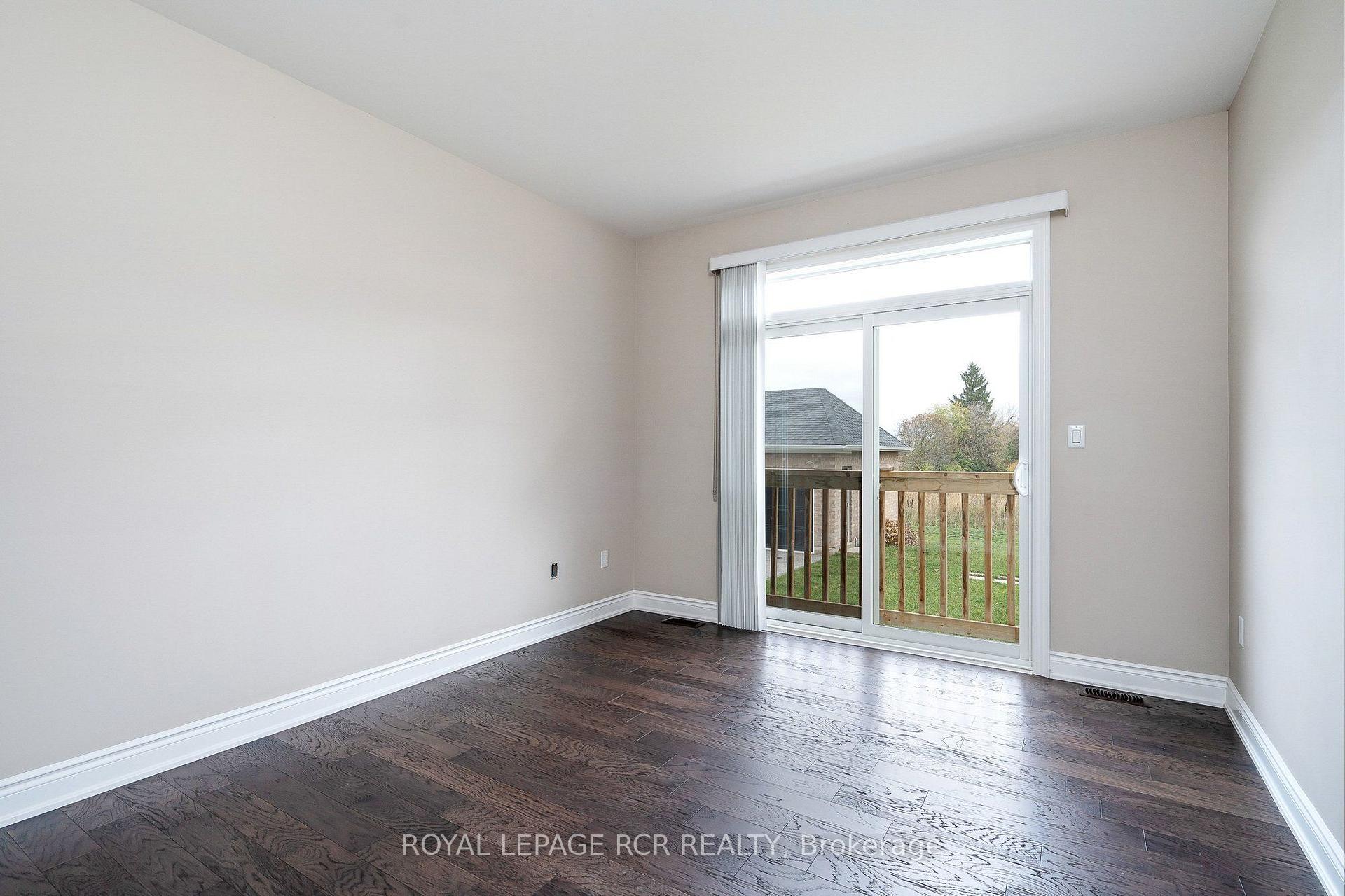 Photo 31 of 213 Mary Street, Clearview, Creemore — HOMEH
