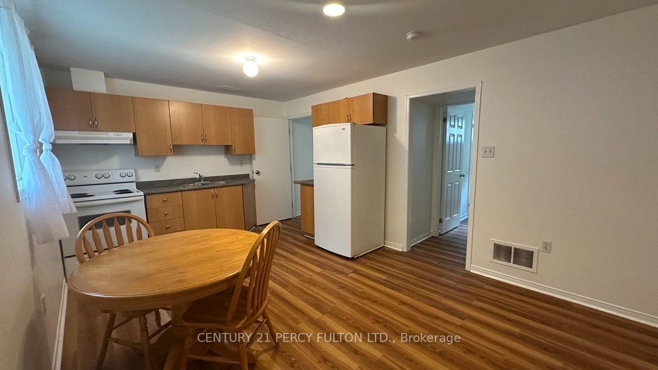 Photo 6 of Unit Bsmt, 35 Forest Dale Drive, Barrie, Little Lake — HOMEH