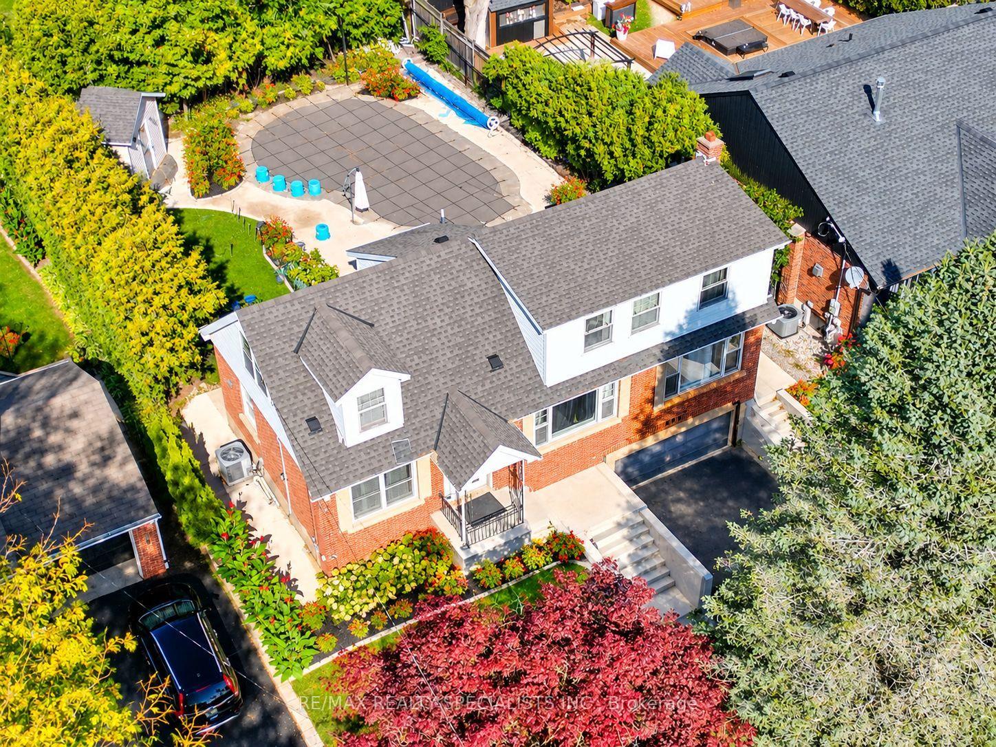 Photo 4 of 309 Townsend Avenue, Burlington, LaSalle — HOMEH