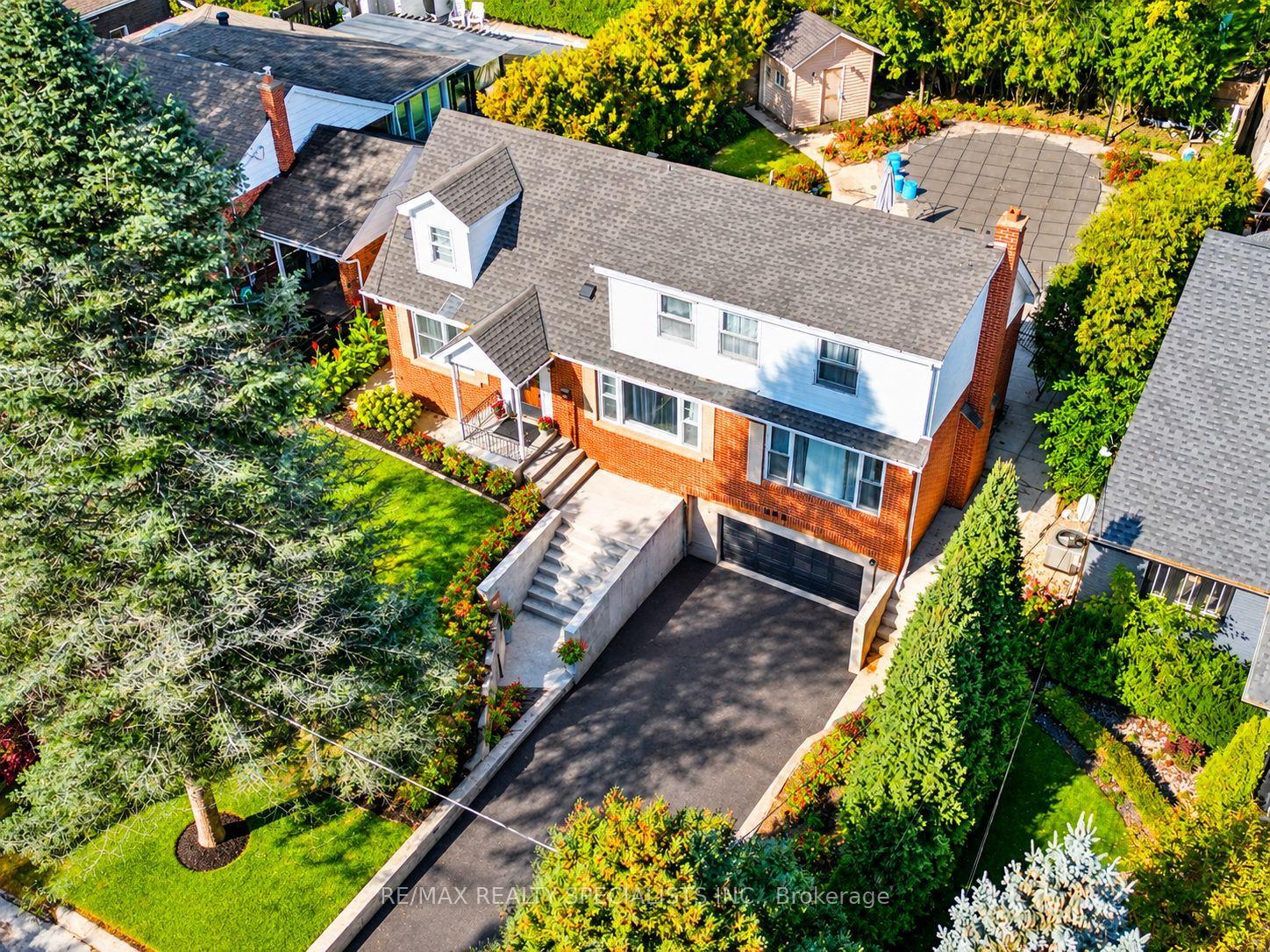 Photo 5 of 309 Townsend Avenue, Burlington, LaSalle — HOMEH