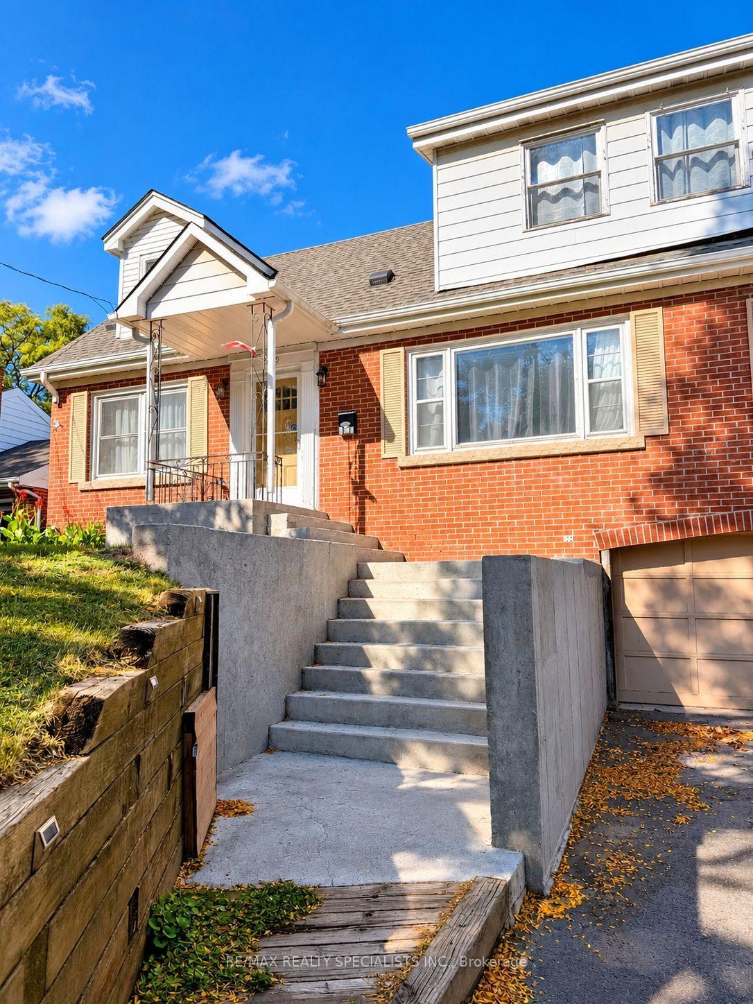 Photo 7 of 309 Townsend Avenue, Burlington, LaSalle — HOMEH