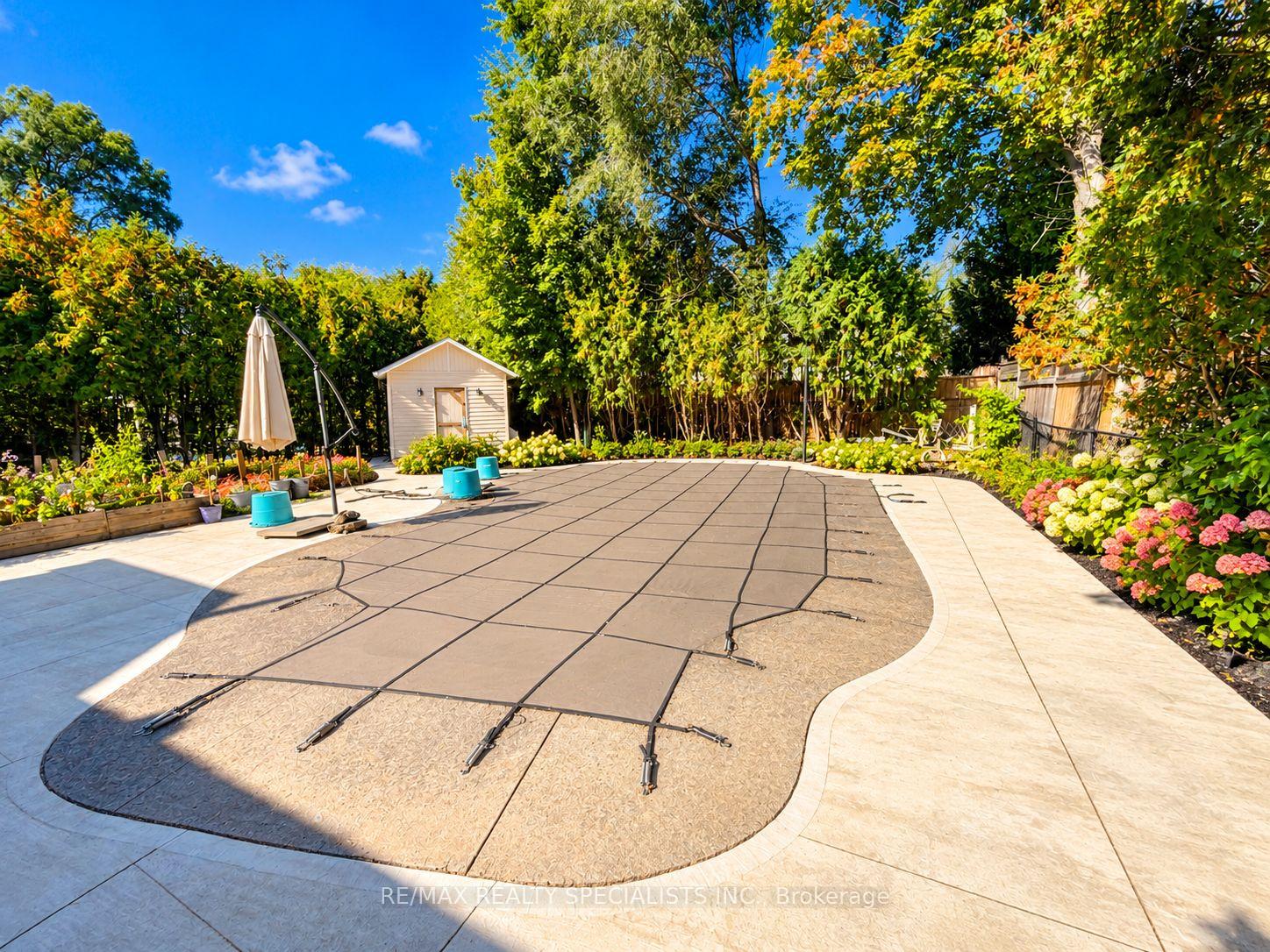 Photo 12 of 309 Townsend Avenue, Burlington, LaSalle — HOMEH