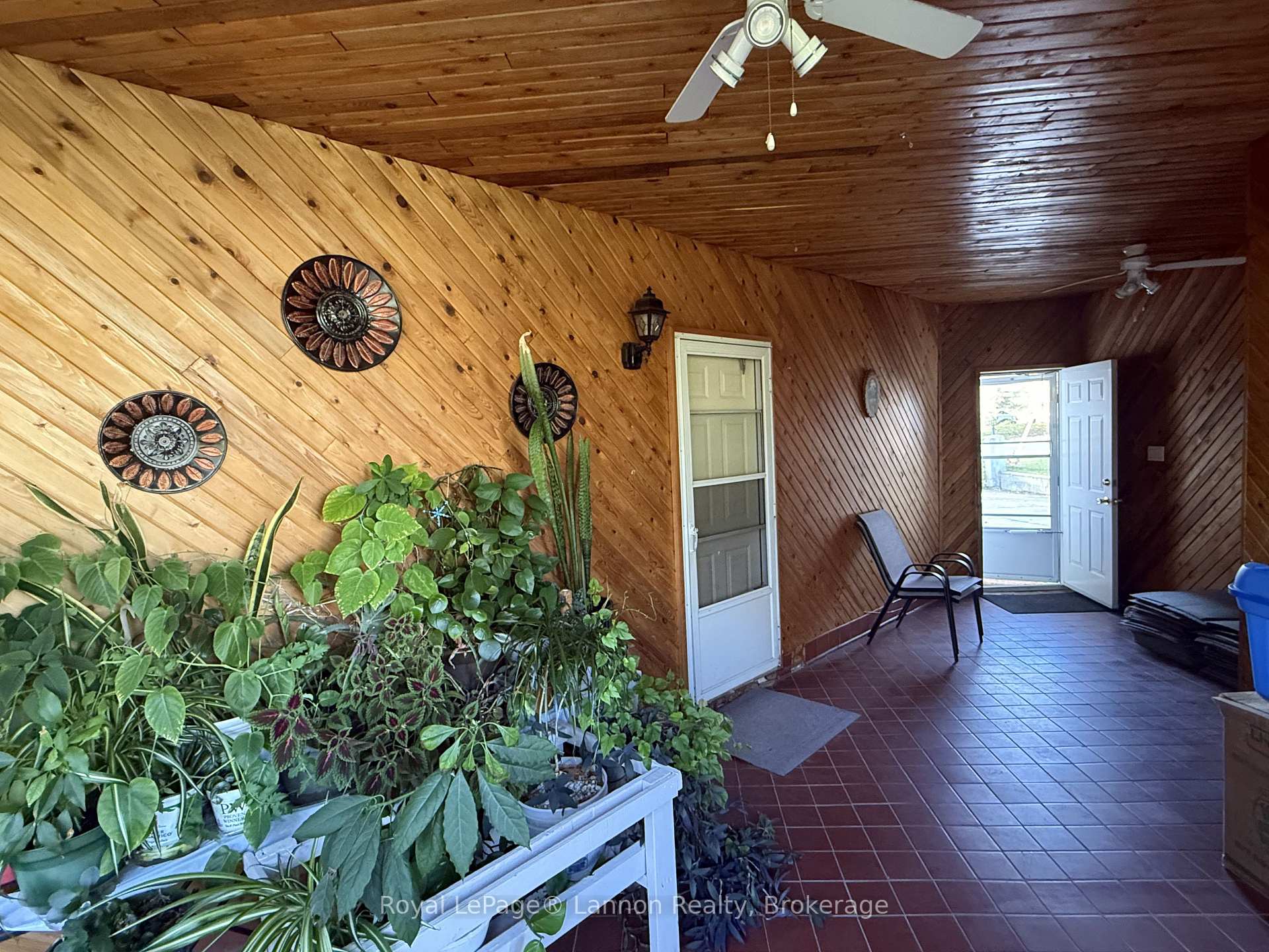 Photo 9 of 24 First Avenue, Sioux Lookout — HOMEH