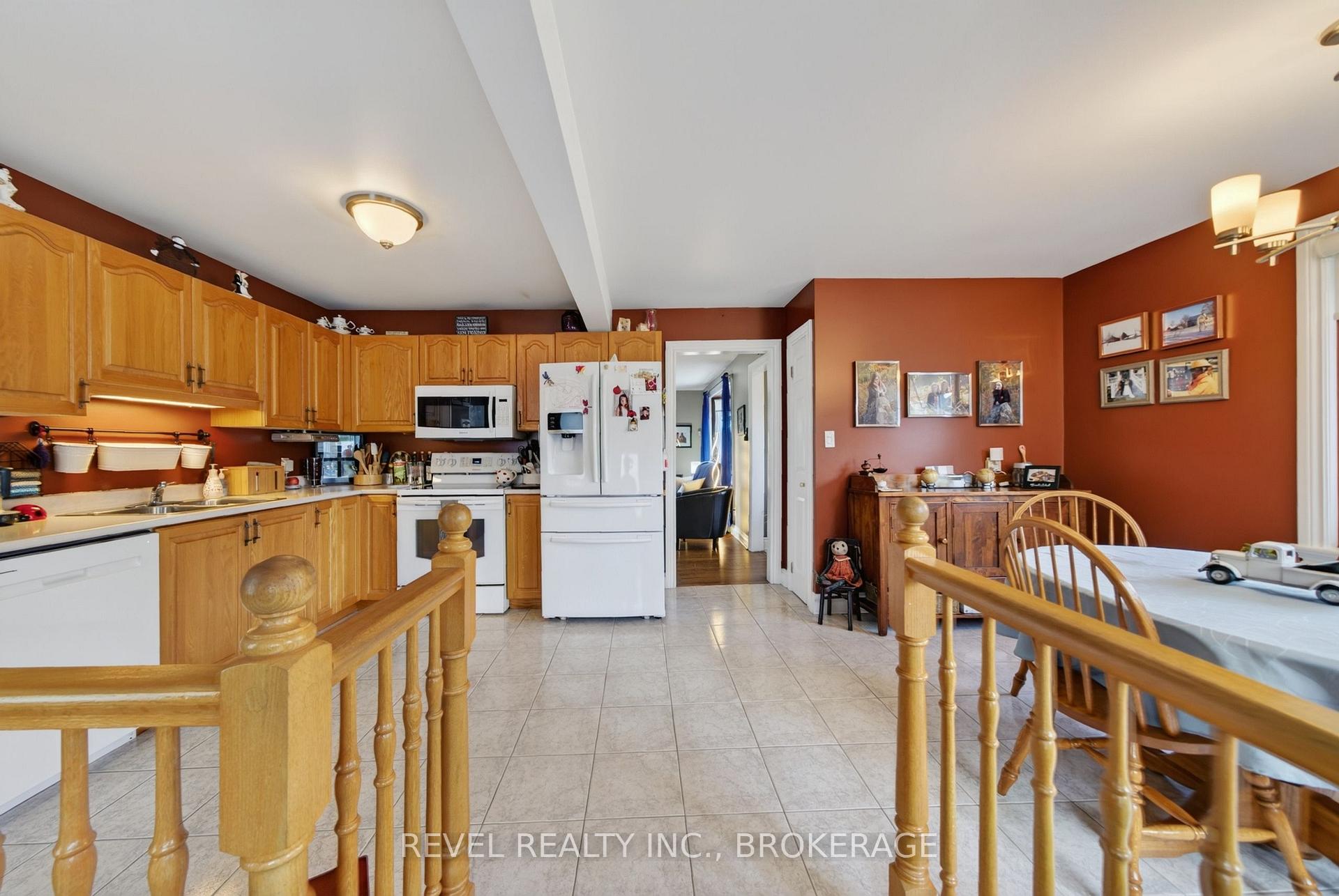 Photo 6 of 4682 Latimer Road, Frontenac, Frontenac South — HOMEH