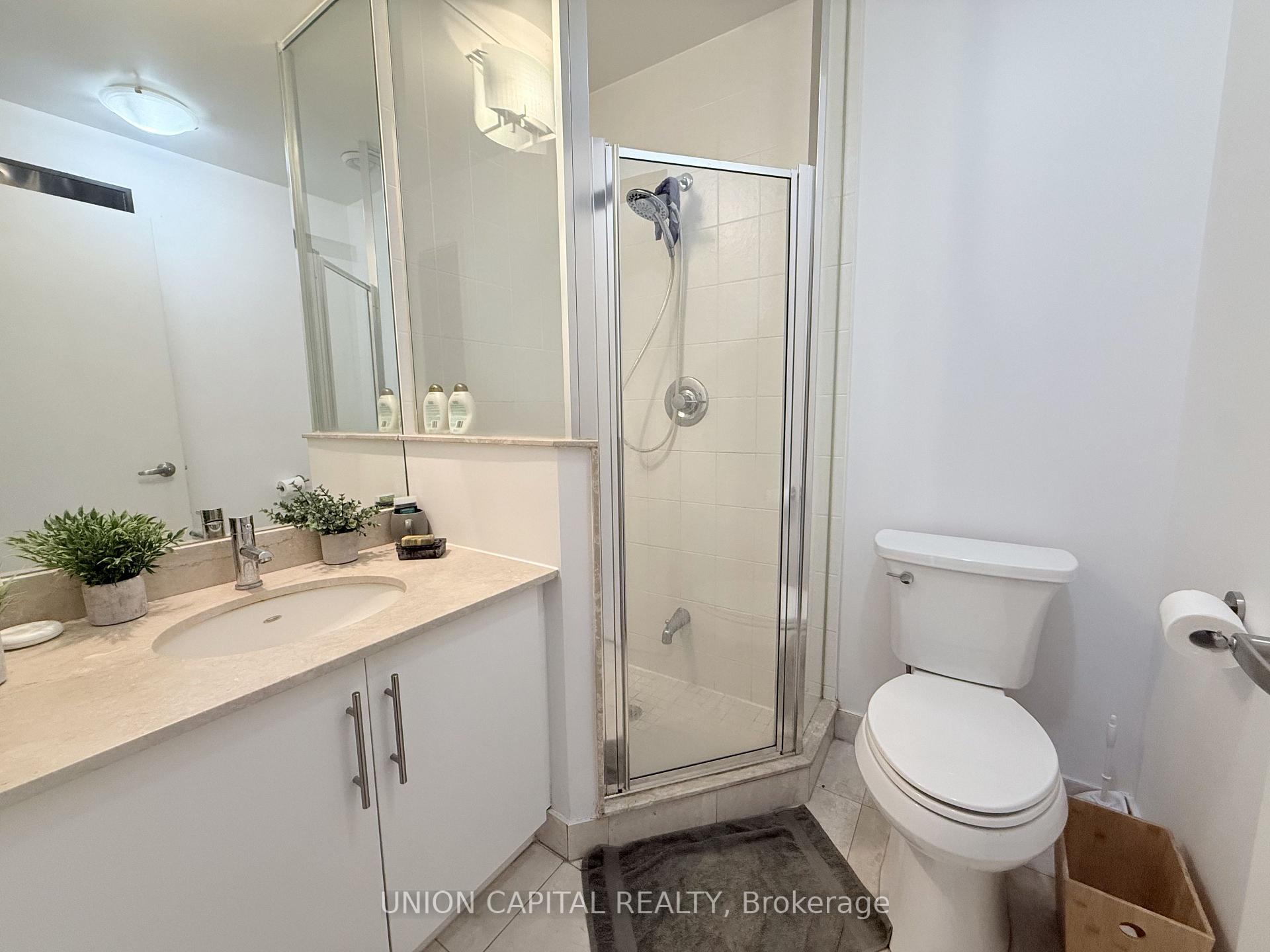 Photo 9 of Unit 1402, 65 Bremner Boulevard, Toronto, Waterfront Communities — HOMEH