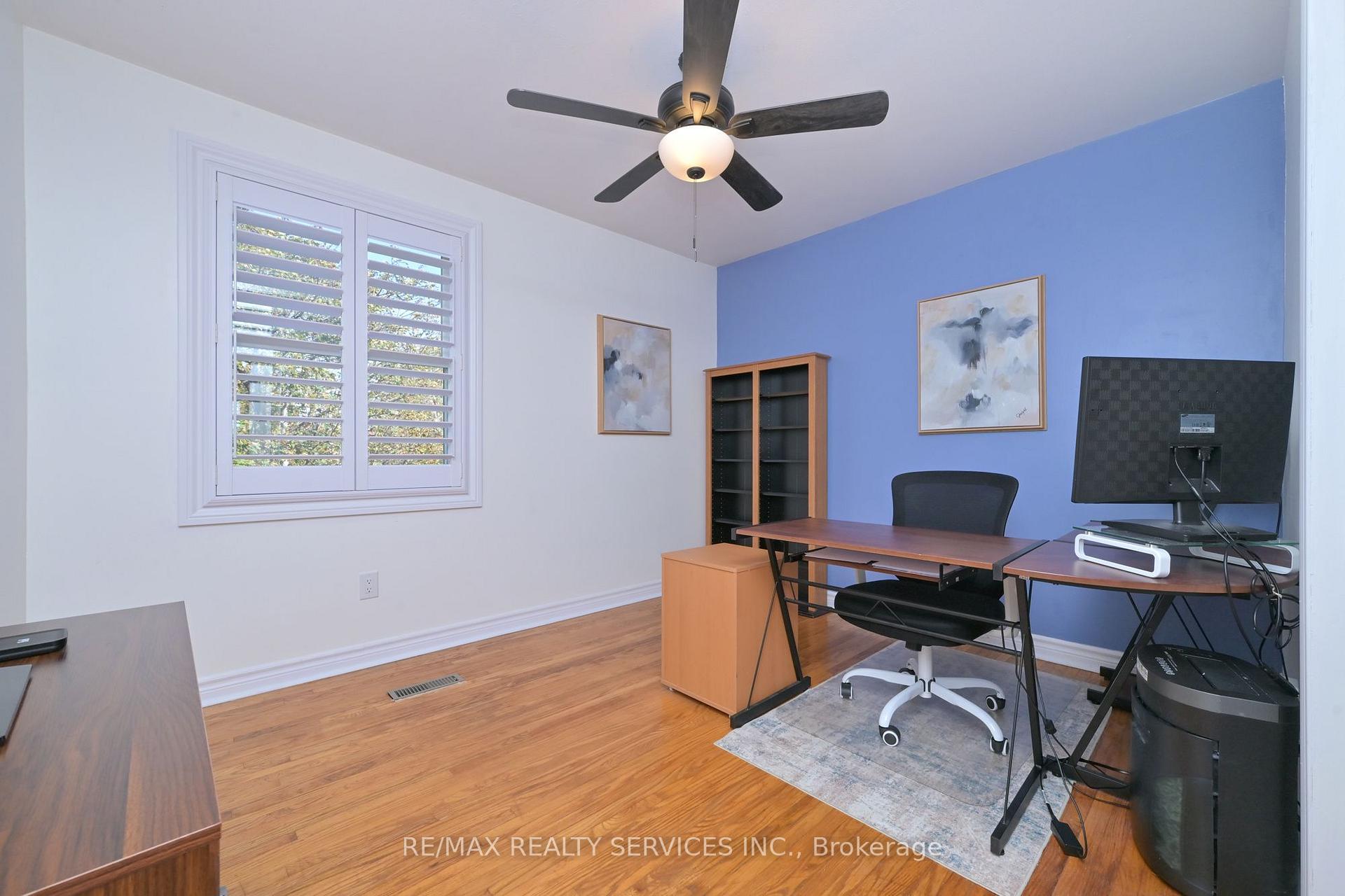 Photo 18 of 10 Danesbury Crescent, Brampton, Southgate — HOMEH