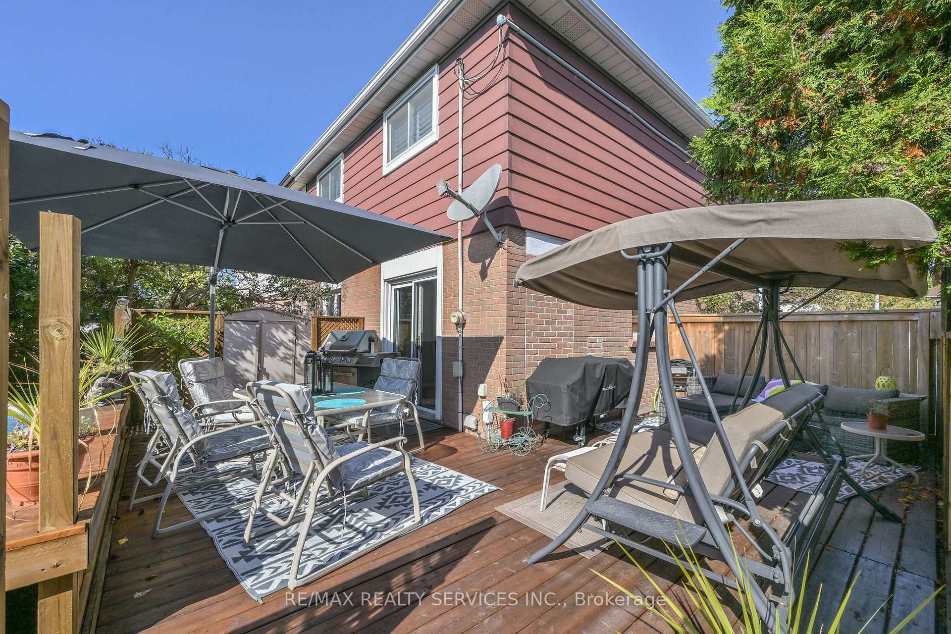 Photo 29 of 10 Danesbury Crescent, Brampton, Southgate — HOMEH