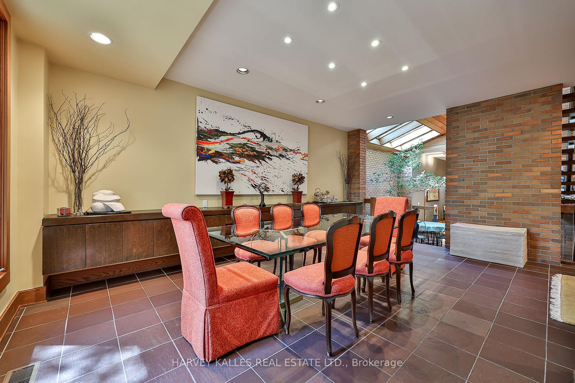 Photo 13 of 223 Hillhurst Boulevard, Toronto, Bedford Park-Nortown — HOMEH