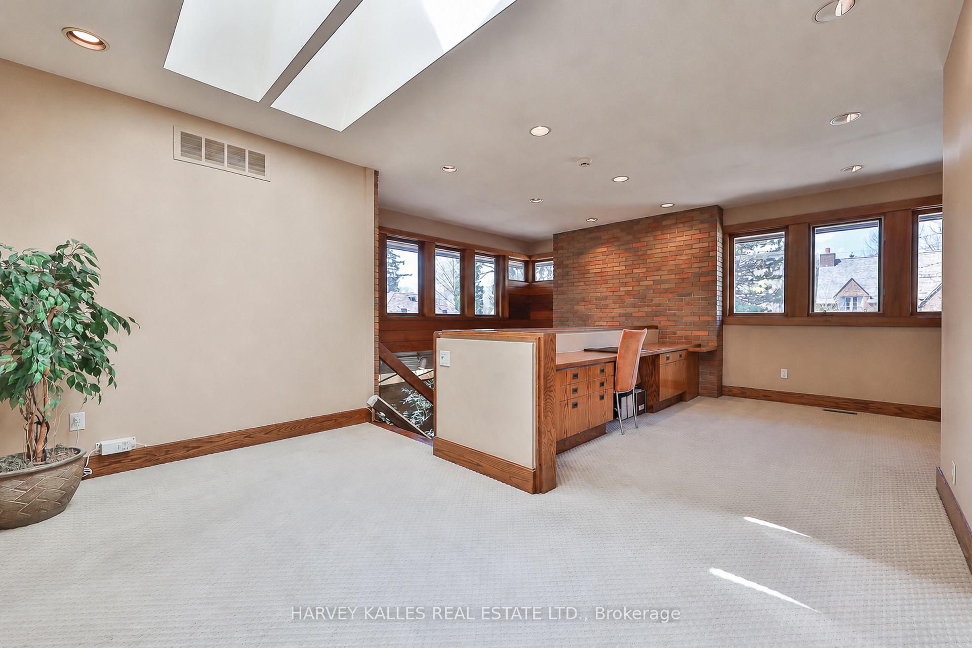 Photo 19 of 223 Hillhurst Boulevard, Toronto, Bedford Park-Nortown — HOMEH