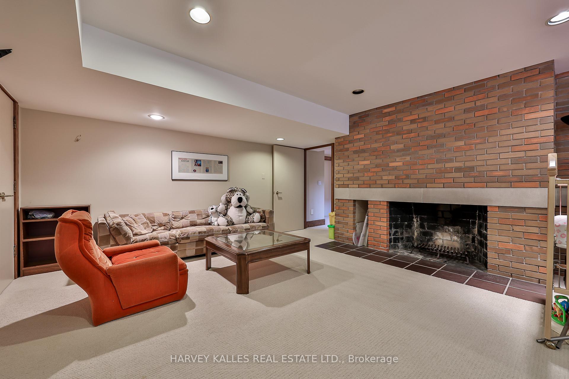 Photo 30 of 223 Hillhurst Boulevard, Toronto, Bedford Park-Nortown — HOMEH