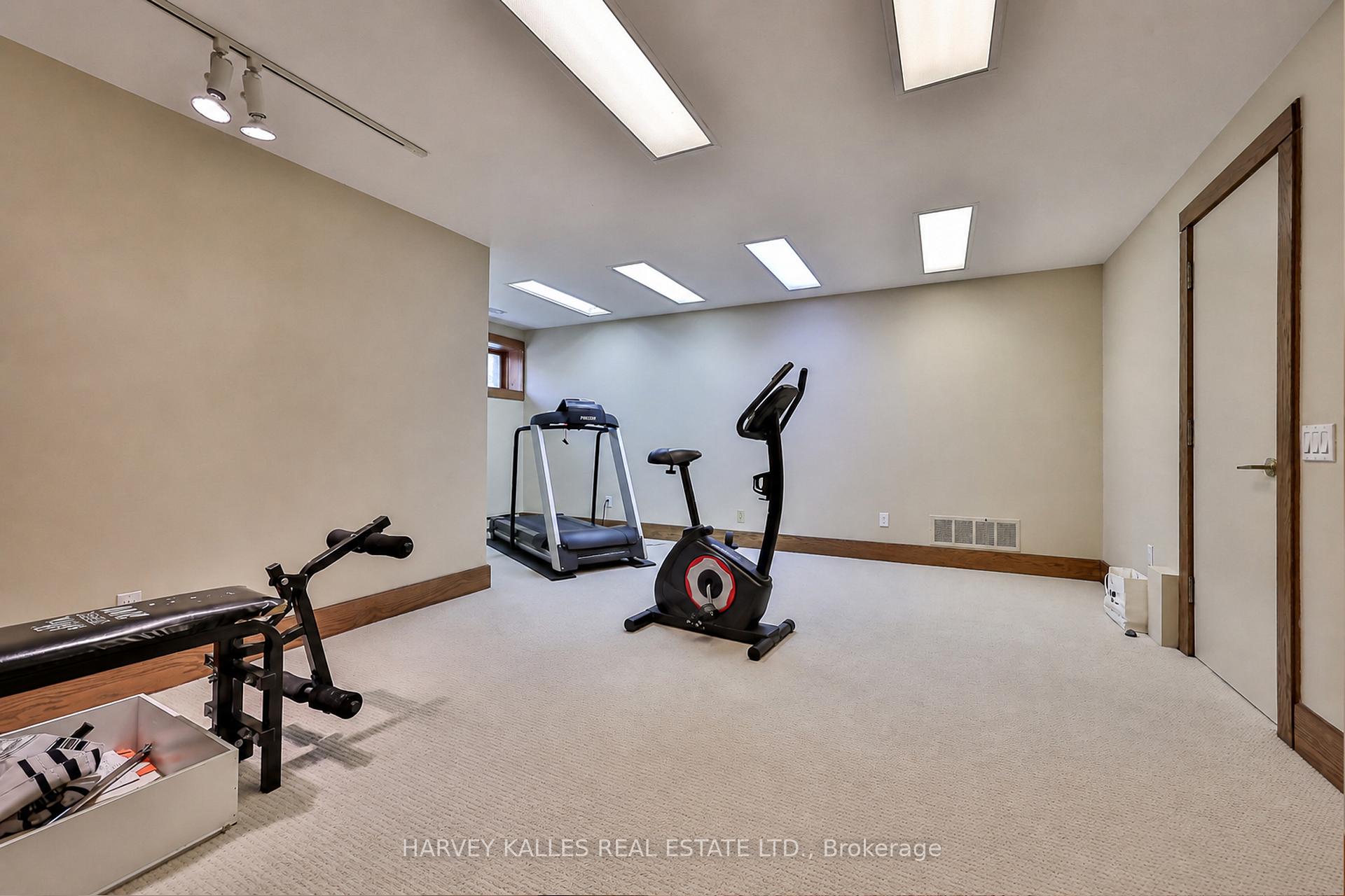 Photo 32 of 223 Hillhurst Boulevard, Toronto, Bedford Park-Nortown — HOMEH
