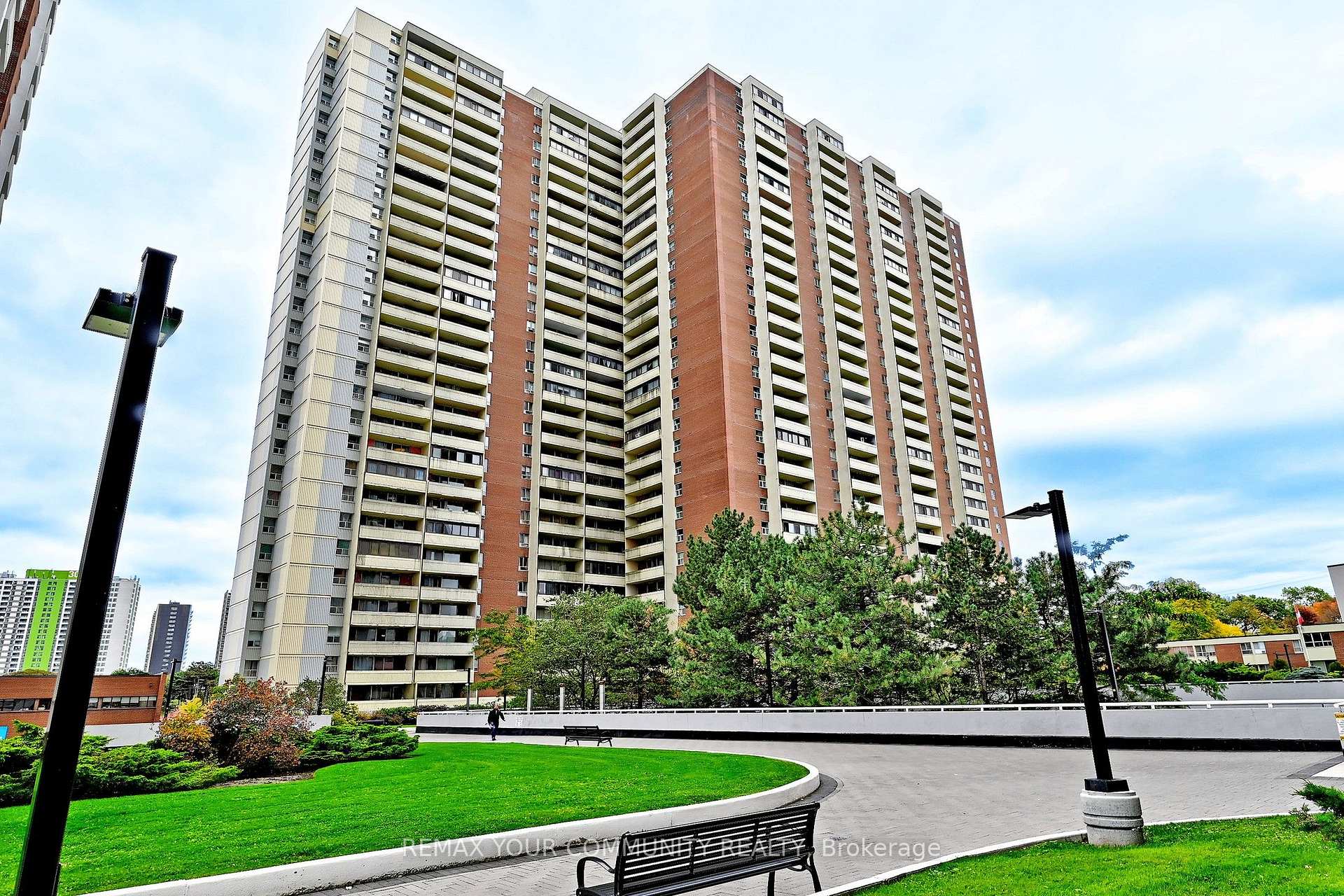 Photo 1 of Unit 2602, 5 Massey Square, Toronto, Crescent Town — HOMEH