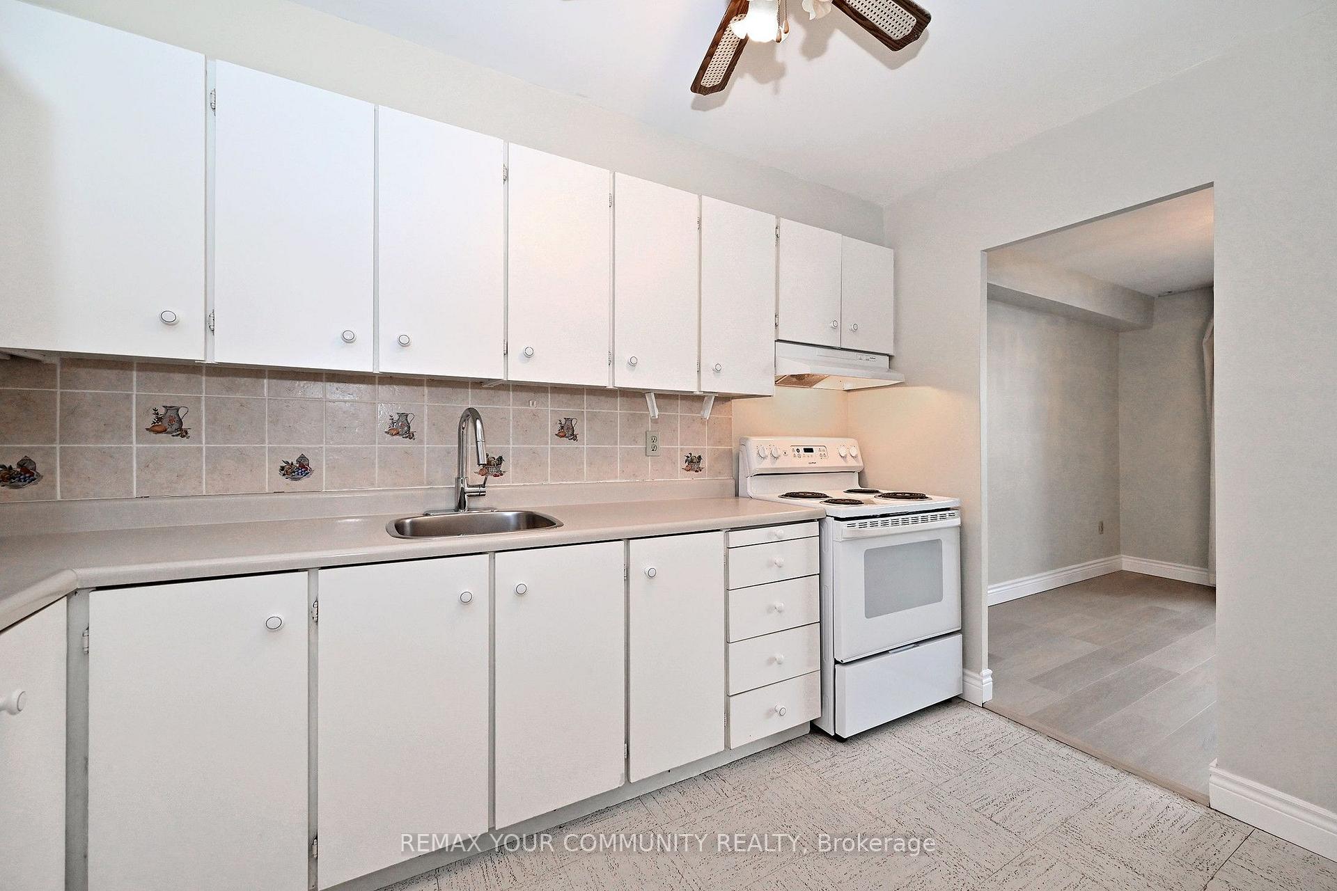 Photo 12 of Unit 2602, 5 Massey Square, Toronto, Crescent Town — HOMEH