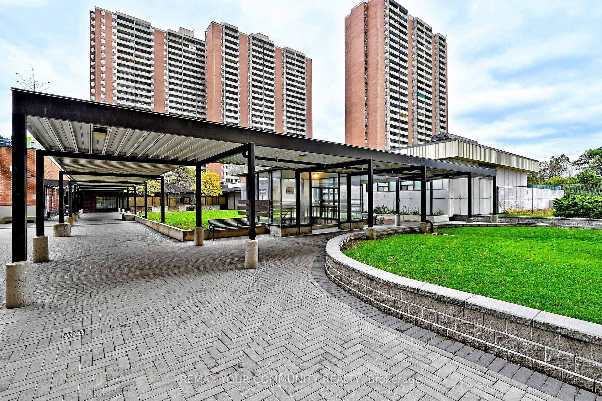 Photo 28 of Unit 2602, 5 Massey Square, Toronto, Crescent Town — HOMEH