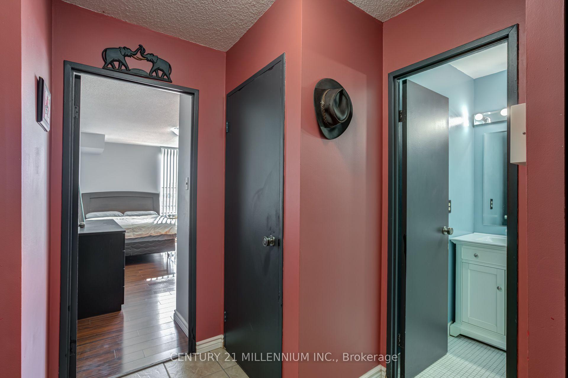 Photo 4 of Unit 1905, 25 Kensington Road, Brampton, Queen Street Corridor — HOMEH