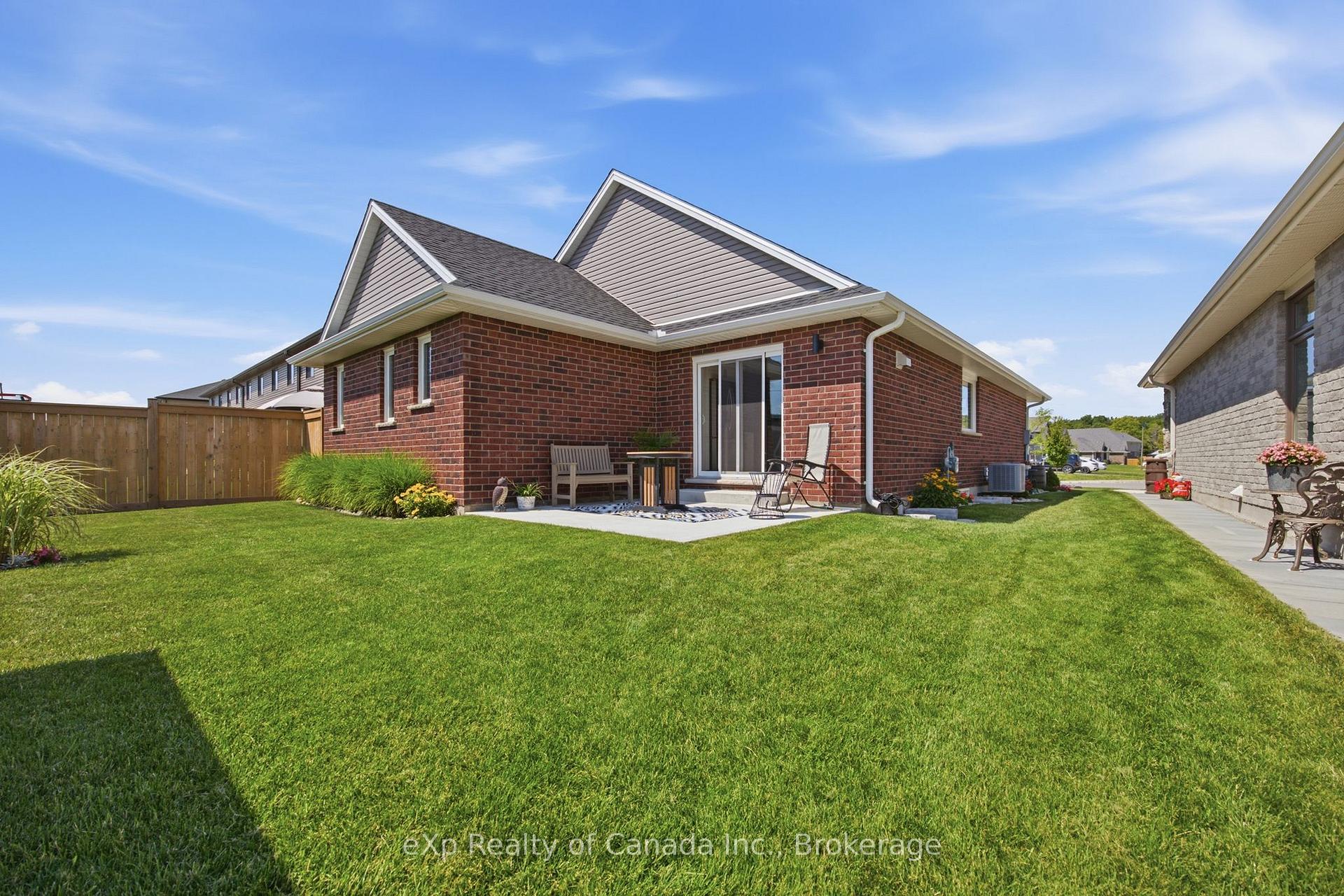Photo 6 of 23 Evylean Court, St. Thomas — HOMEH