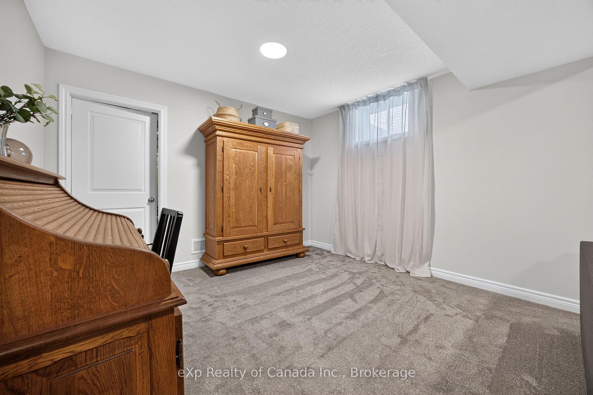 Photo 33 of 23 Evylean Court, St. Thomas — HOMEH