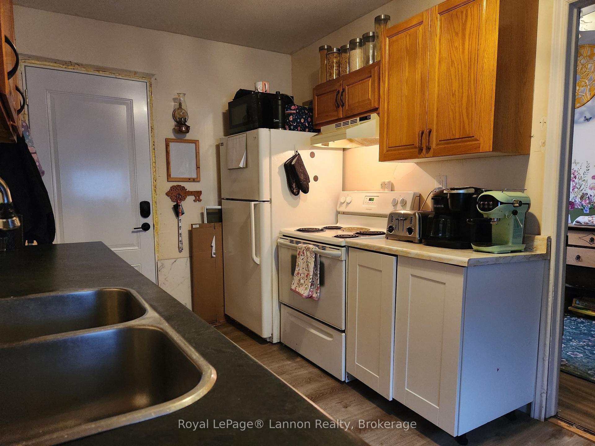 Photo 11 of 342 Amelia Street E, Thunder Bay, Westfort — HOMEH