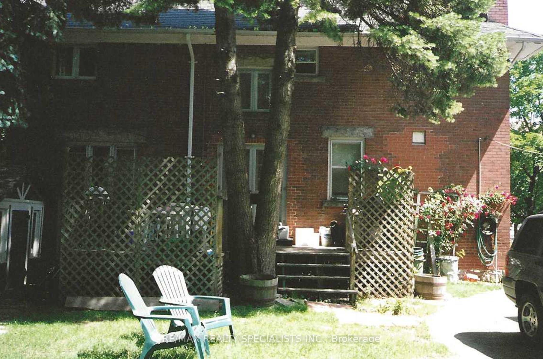 Photo 16 of 16 Wellington Street E, Brampton, Downtown Brampton — HOMEH