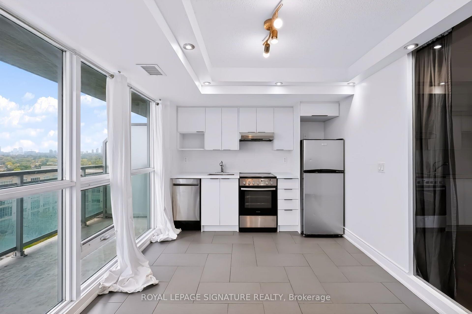 Photo 3 of Unit 2008, 155 Legion Road, Etobicoke, Mimico — HOMEH