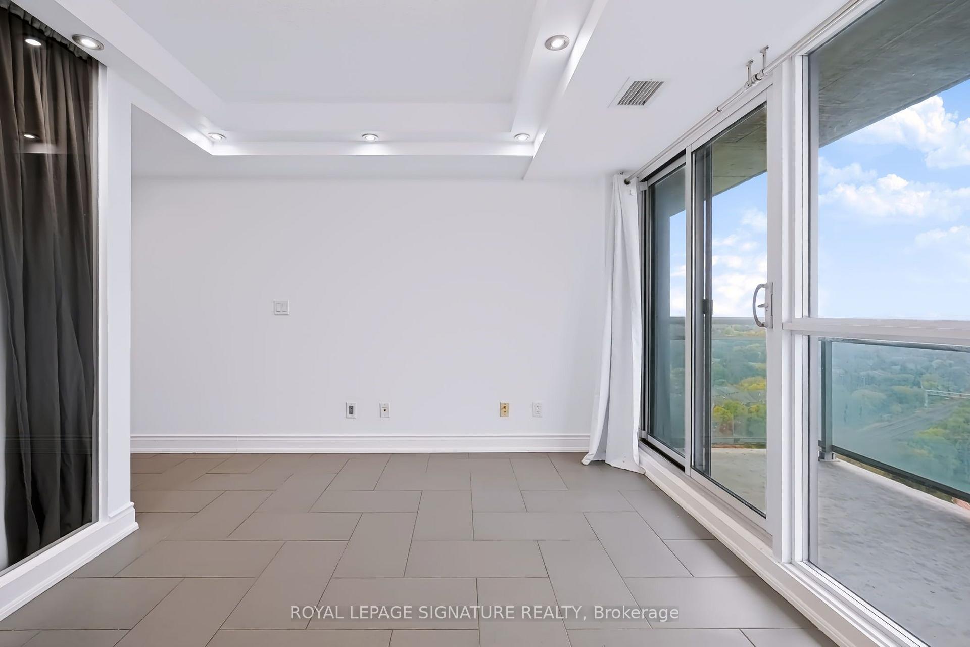 Photo 5 of Unit 2008, 155 Legion Road, Etobicoke, Mimico — HOMEH