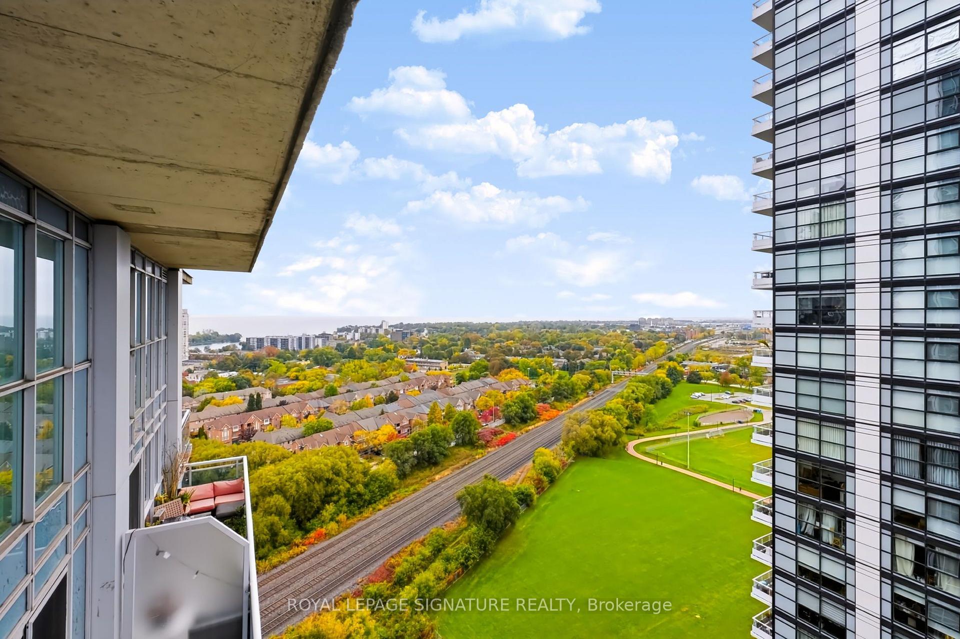 Photo 17 of Unit 2008, 155 Legion Road, Etobicoke, Mimico — HOMEH