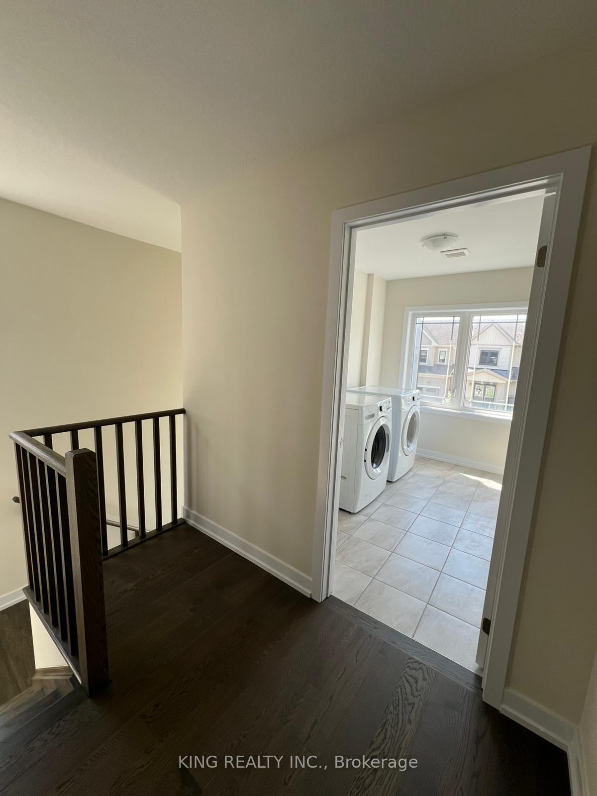 Photo 9 of 82 Sunflower Crescent, Thorold, Hurricane/Merrittville — HOMEH