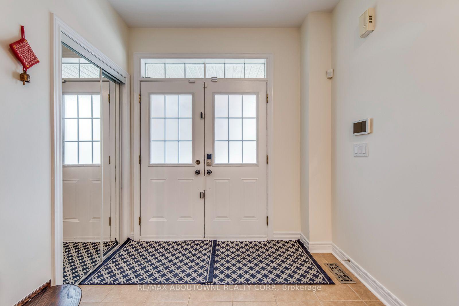 Photo 4 of 3234 Sharp Road, Burlington, Alton — HOMEH