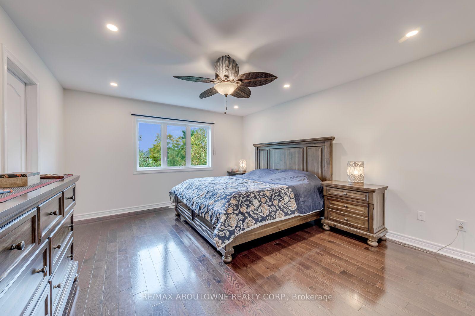 Photo 14 of 3234 Sharp Road, Burlington, Alton — HOMEH
