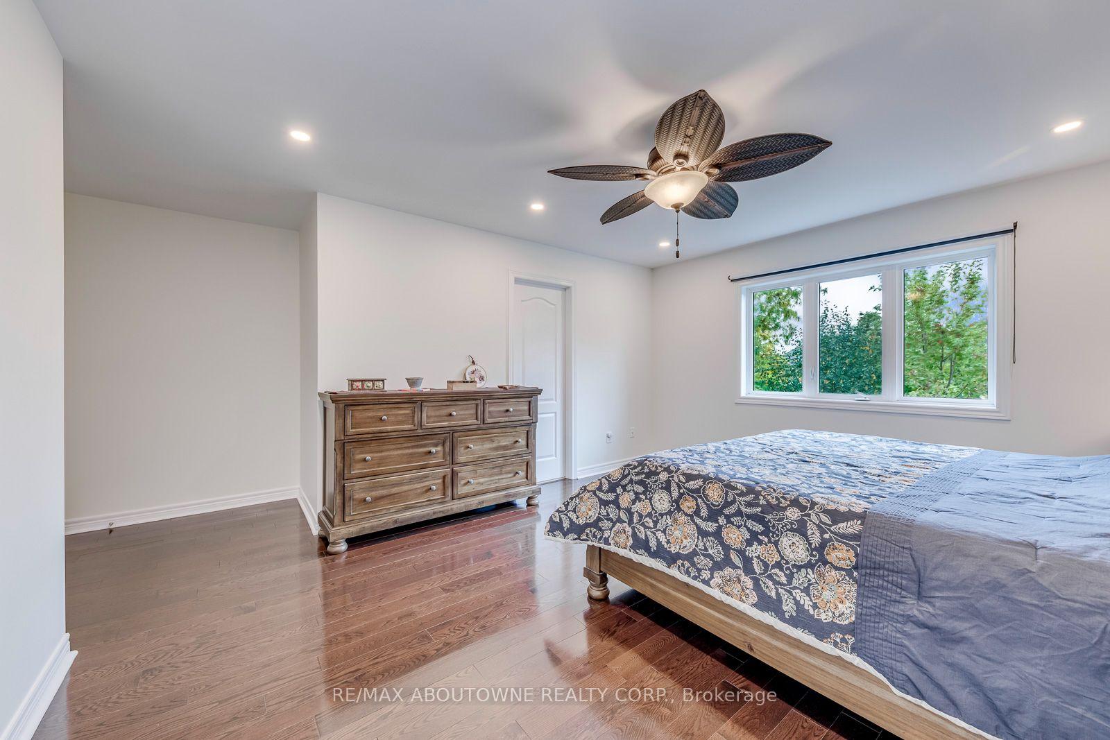 Photo 15 of 3234 Sharp Road, Burlington, Alton — HOMEH