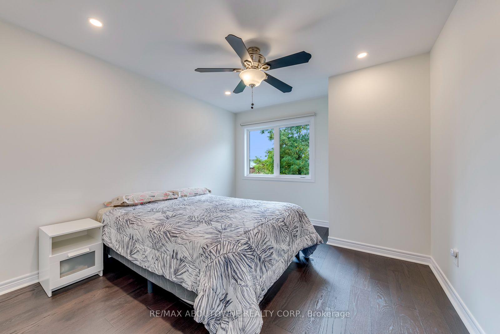 Photo 19 of 3234 Sharp Road, Burlington, Alton — HOMEH
