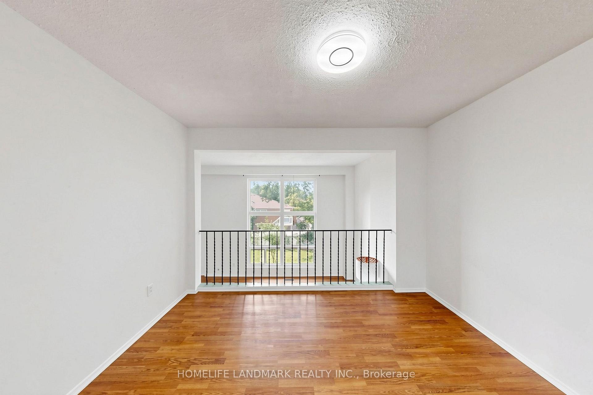Photo 10 of 8 Rusty Crest Way, North York, Don Valley Village — HOMEH