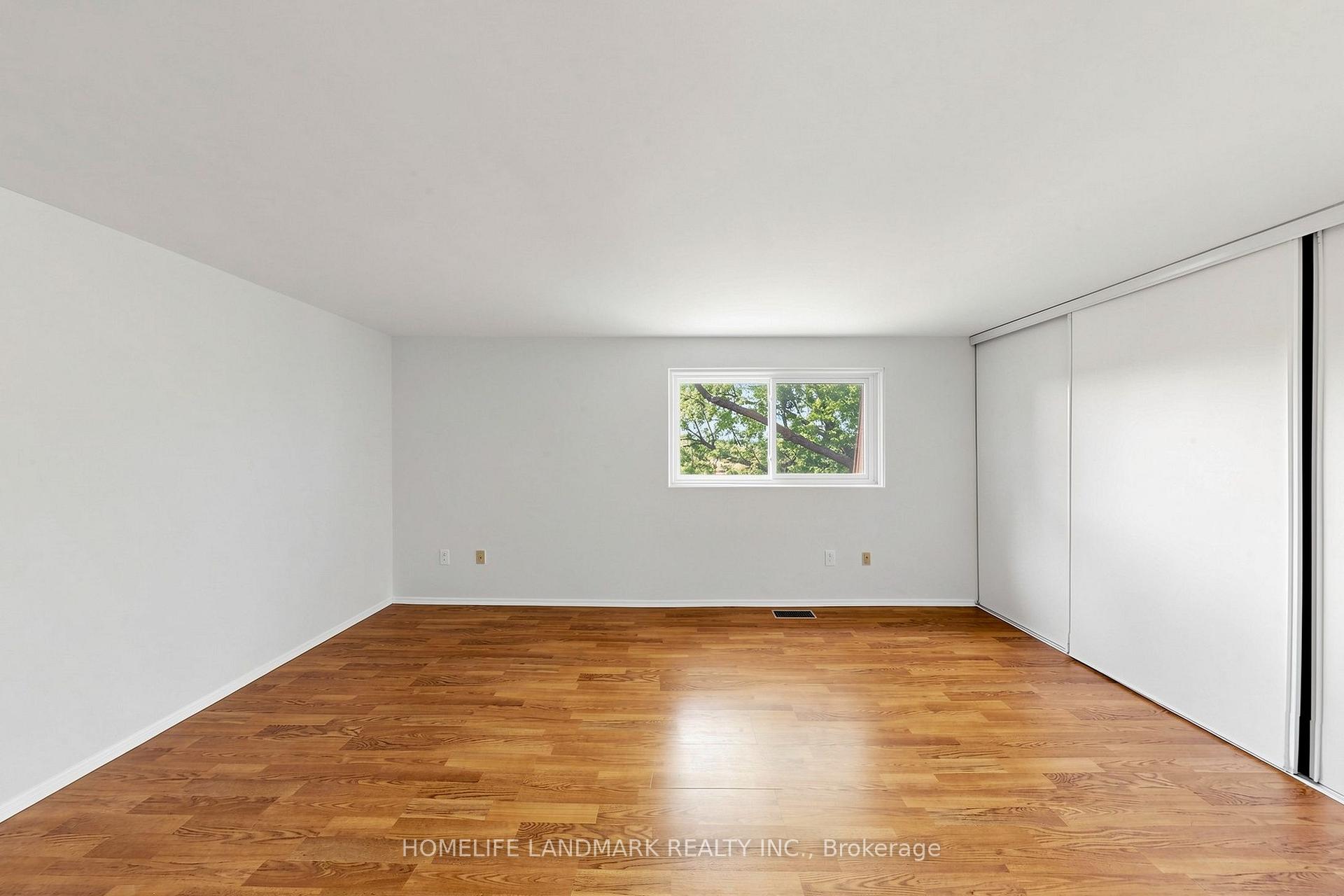 Photo 18 of 8 Rusty Crest Way, North York, Don Valley Village — HOMEH