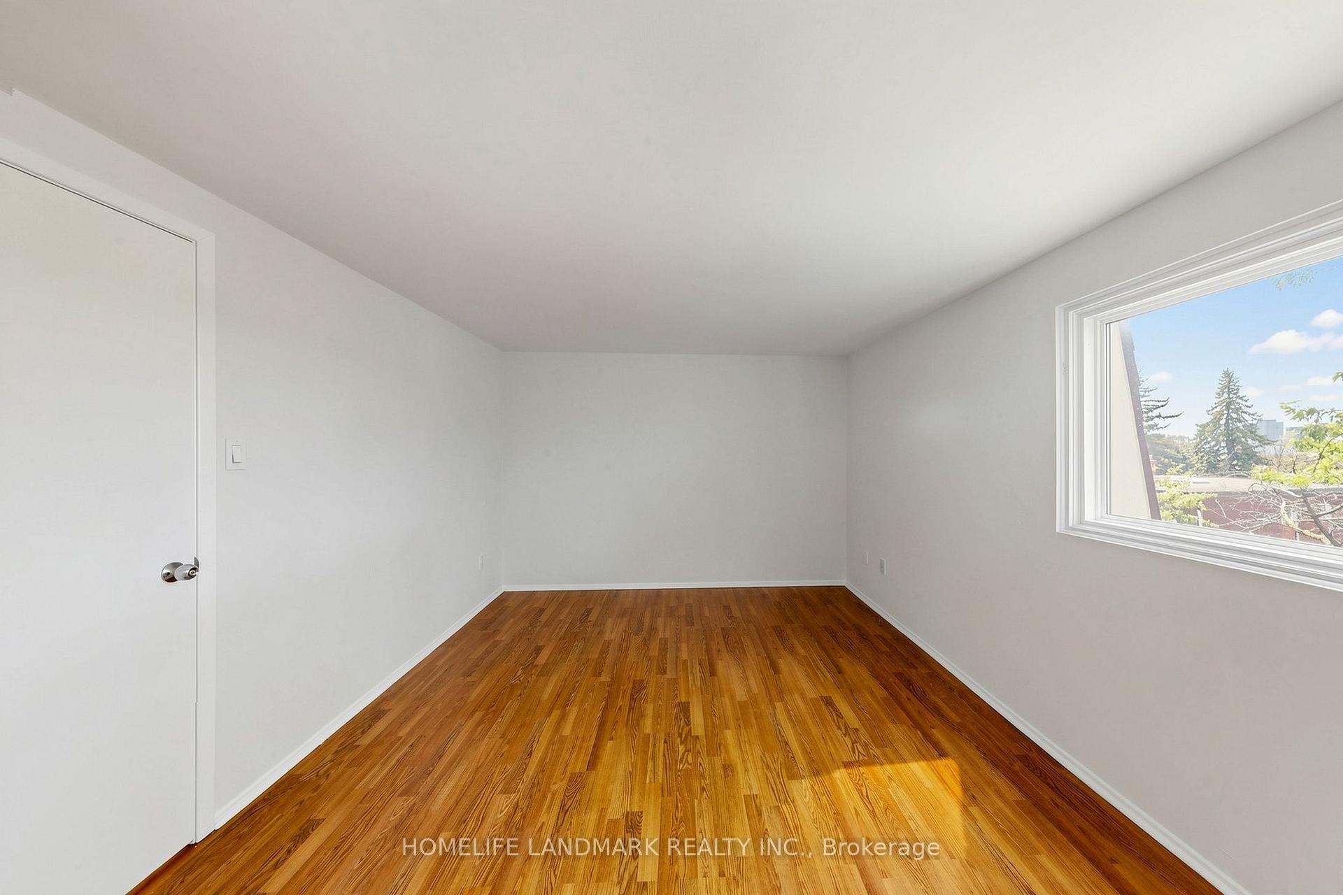 Photo 19 of 8 Rusty Crest Way, North York, Don Valley Village — HOMEH