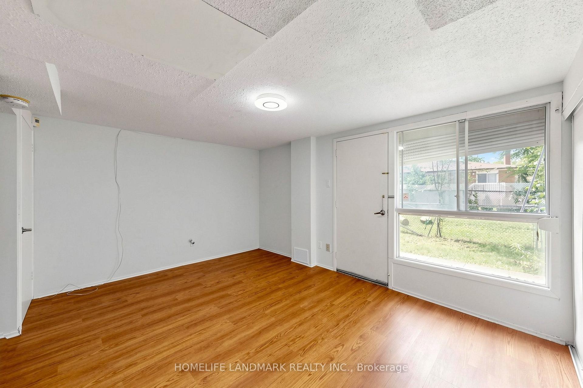 Photo 30 of 8 Rusty Crest Way, North York, Don Valley Village — HOMEH