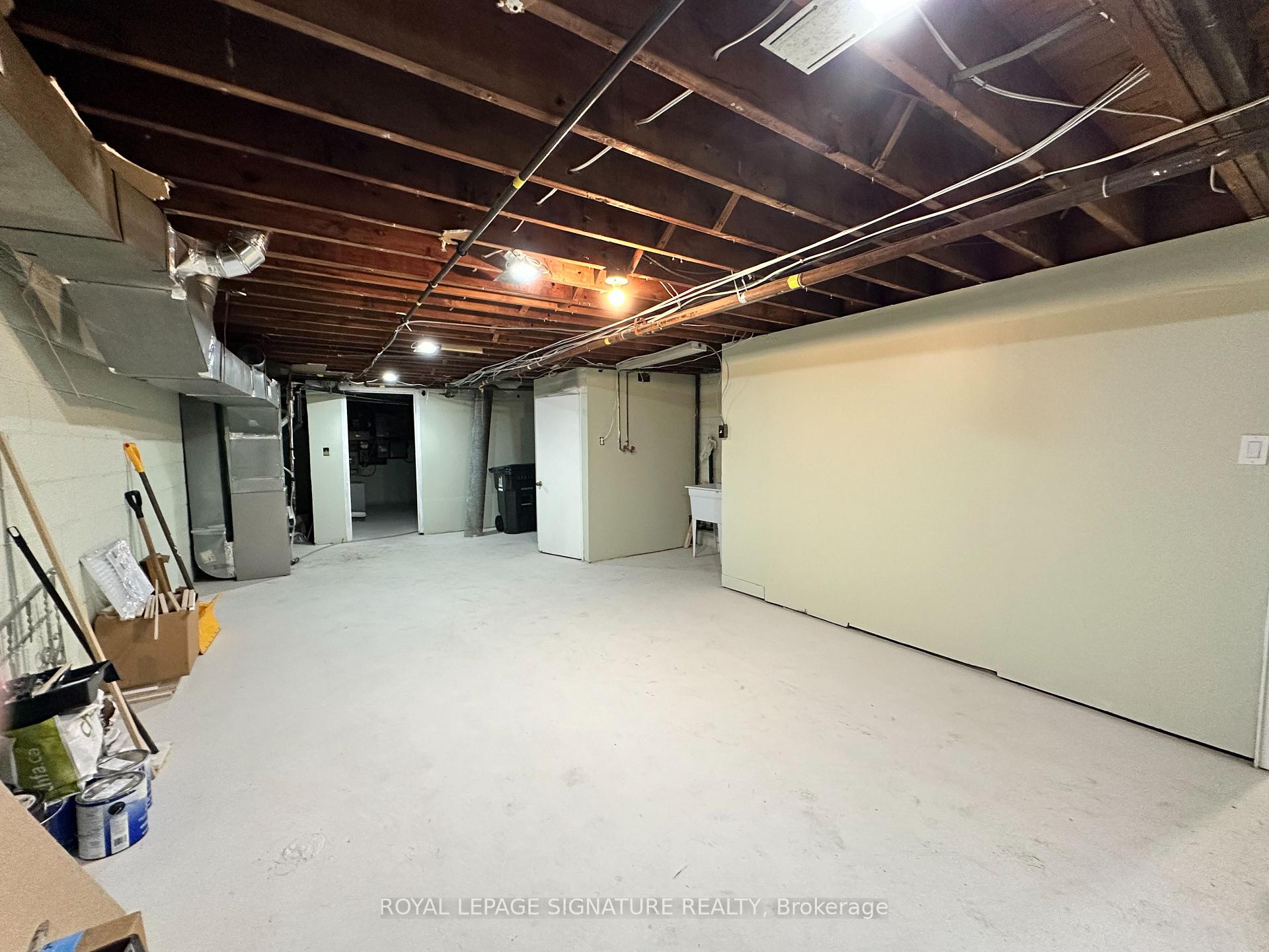Photo 13 of 2890 Dufferin Street, North York, Yorkdale-Glen Park — HOMEH