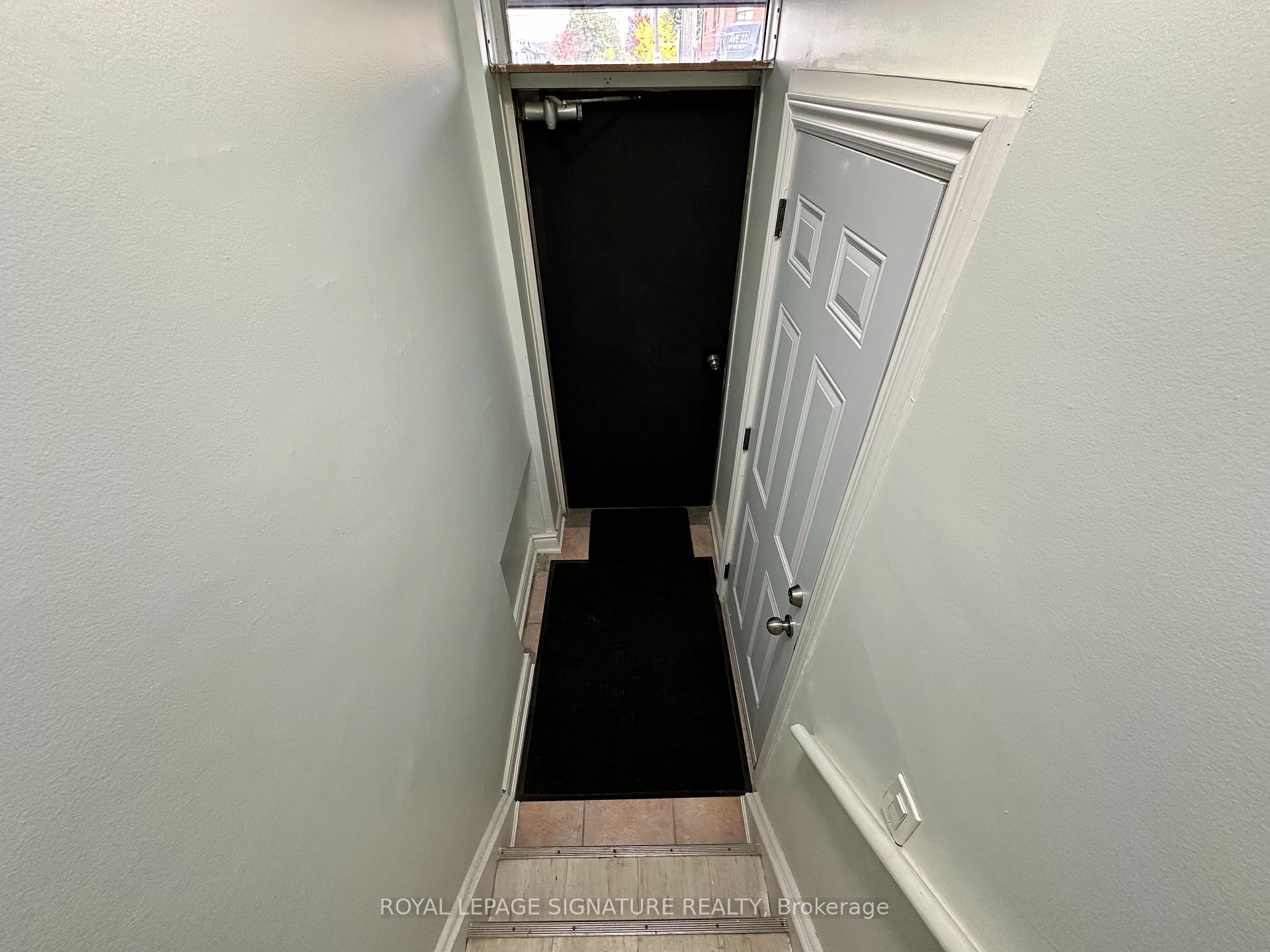 Photo 19 of 2890 Dufferin Street, North York, Yorkdale-Glen Park — HOMEH