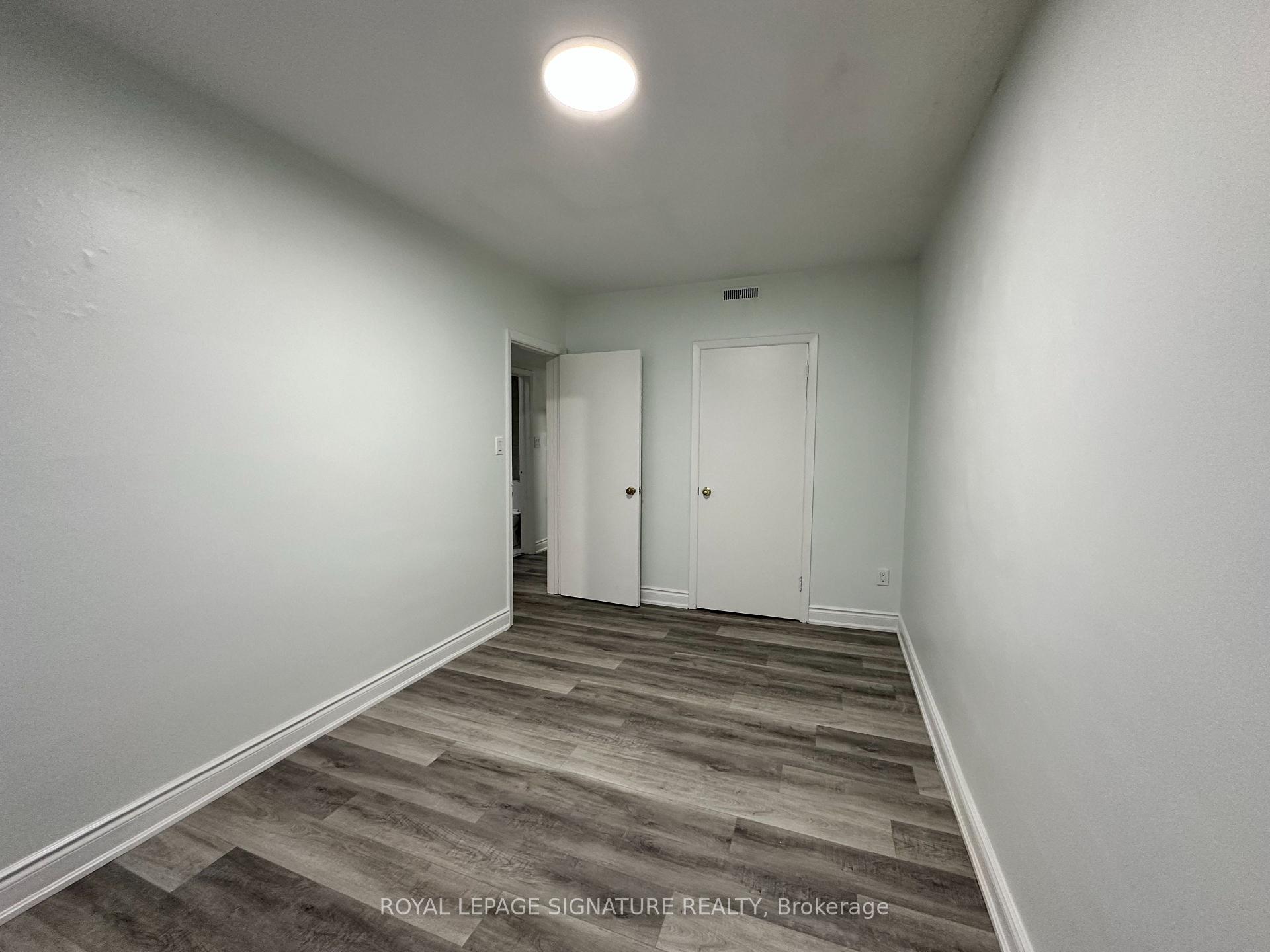 Photo 22 of 2890 Dufferin Street, North York, Yorkdale-Glen Park — HOMEH