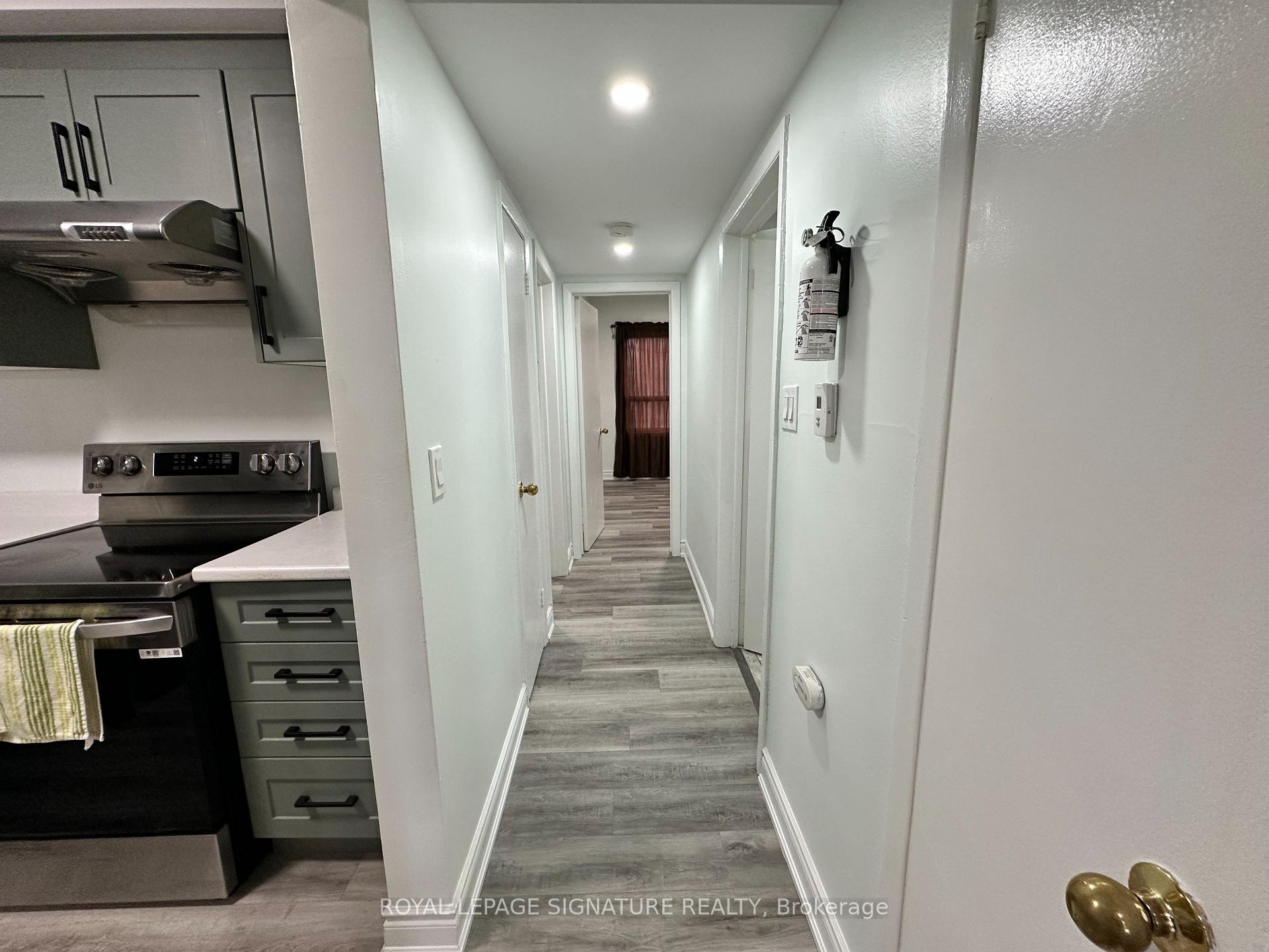 Photo 29 of 2890 Dufferin Street, North York, Yorkdale-Glen Park — HOMEH