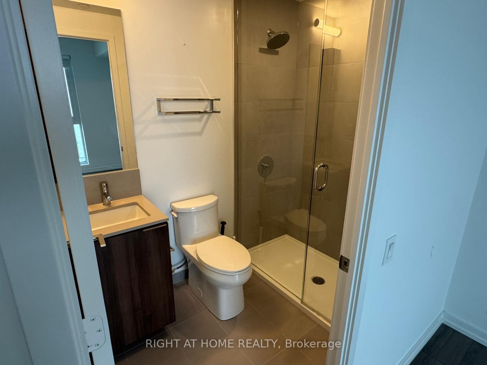 Photo 13 of Unit 4209, 7890 Jane Street, Vaughan, Vaughan Corporate Centre — HOMEH