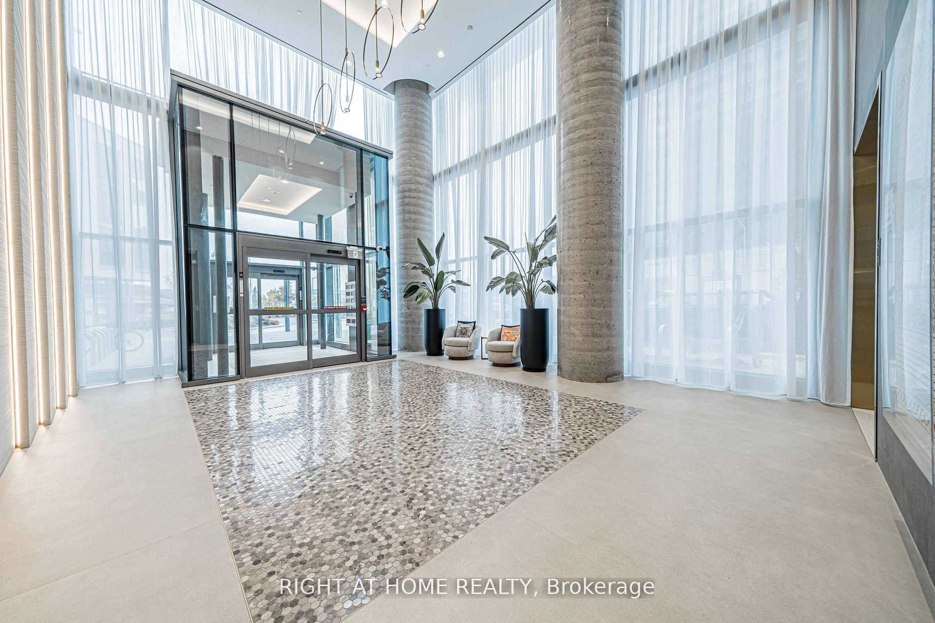 Photo 3 of Unit 4209, 7890 Jane Street, Vaughan, Vaughan Corporate Centre — HOMEH