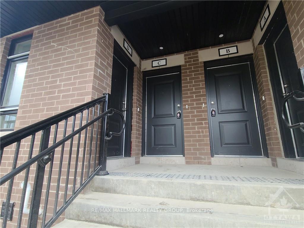 Photo 2 of Unit C, 390 Rolling Meadows Crescent, Ottawa, Mer Bleue/Bradley Estates/Anderson Park — HOMEH