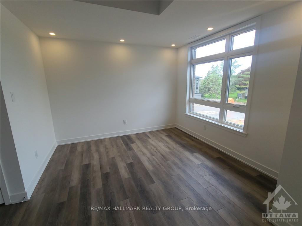 Photo 20 of Unit C, 390 Rolling Meadows Crescent, Ottawa, Mer Bleue/Bradley Estates/Anderson Park — HOMEH