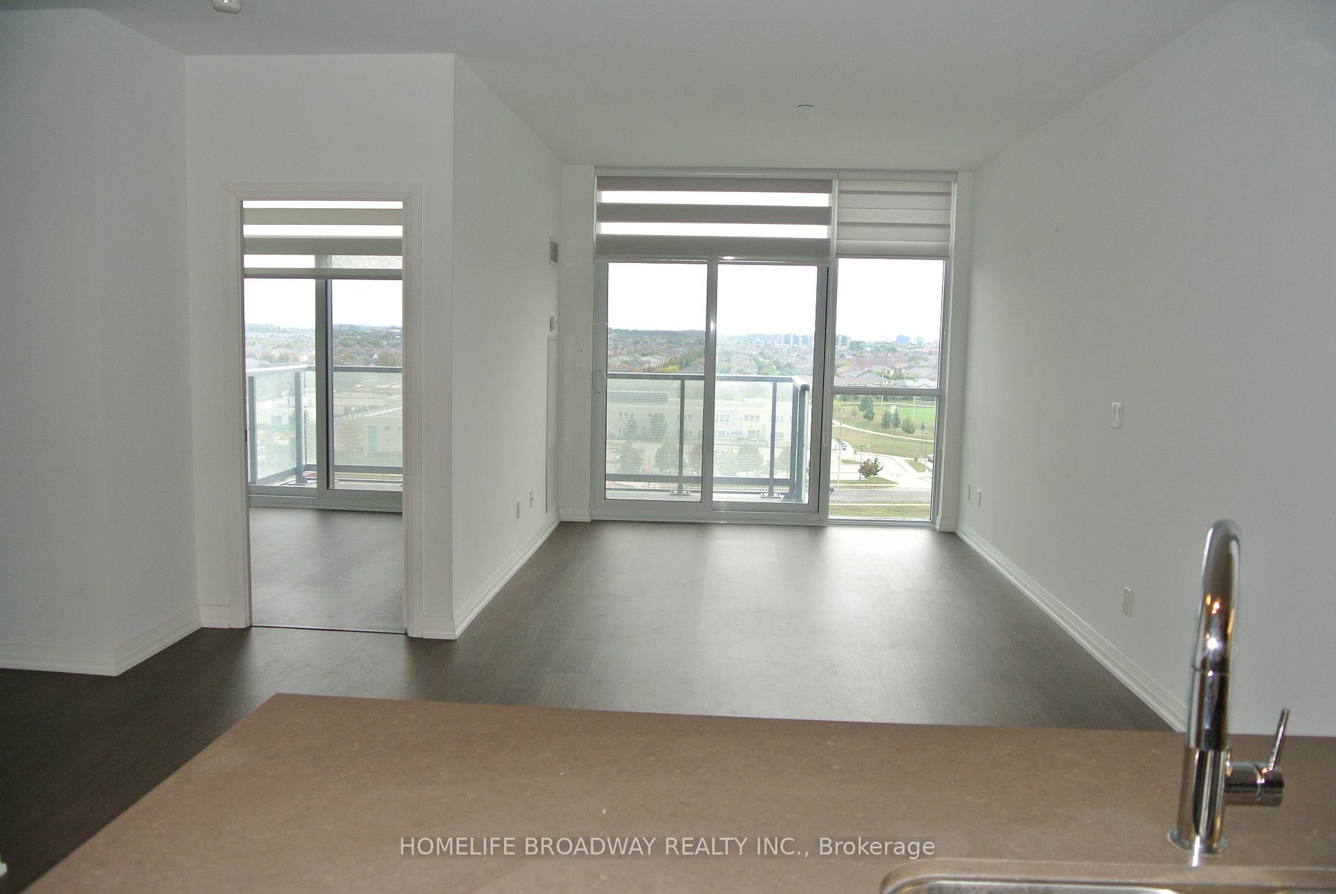 Photo 7 of Unit 1011, 65 Oneida Crescent, Richmond Hill, Langstaff — HOMEH